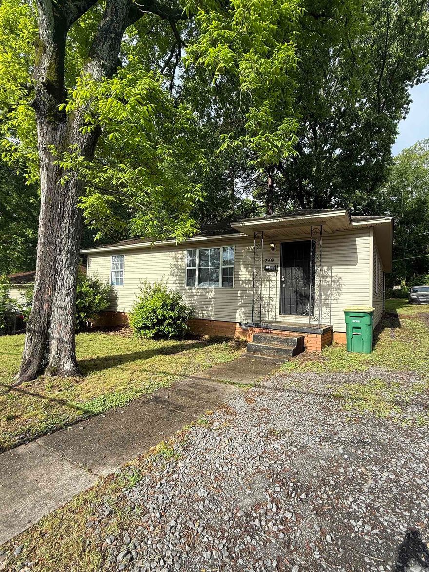 Welcome home to this charming, detached single-family ranch home perfectly situated on a spacious corner lot in the established Oak Forest subdivision of Little Rock. Boasting 1,558 square feet of comfortable living space, this property offers an ideal layout featuring three bedrooms and a well-appointed bathroom. The interior welcomes you with a functional floor plan that maximizes natural light, creating a warm and inviting atmosphere throughout the main living areas. Outside, the generous 8,712 square foot lot provides plenty of space for outdoor activities, gardening, or future entertaining setups. Location is everything, and this home delivers incredible convenience. Situated just moments away from the University of Arkansas at Little Rock (UALR), local parks, shopping, and dining, you will enjoy easy access to everything the city has to offer. With quick access to major thoroughfares like I-630, commuting across town is an absolute breeze.