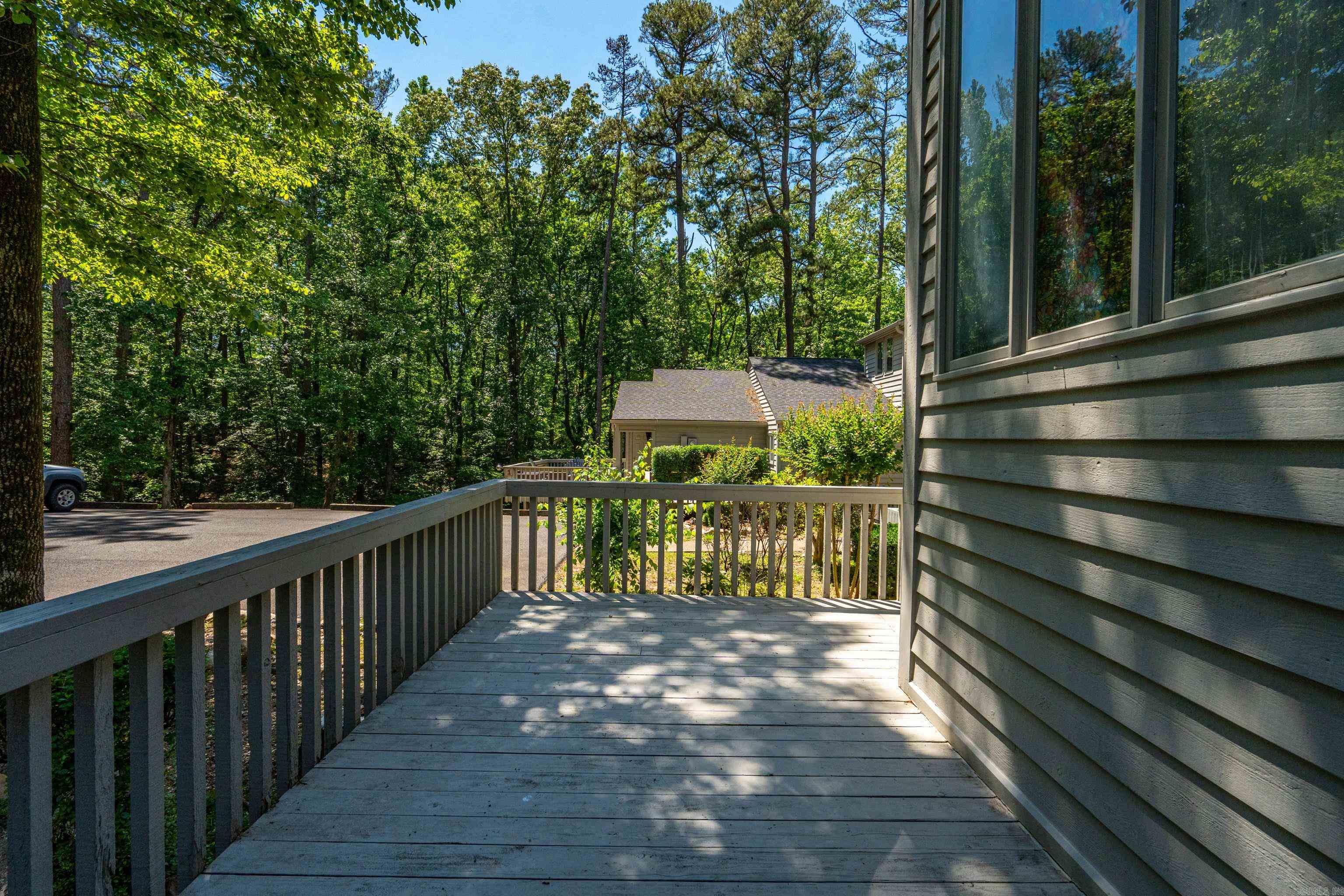 SILVER POINT CONDOS - Residential