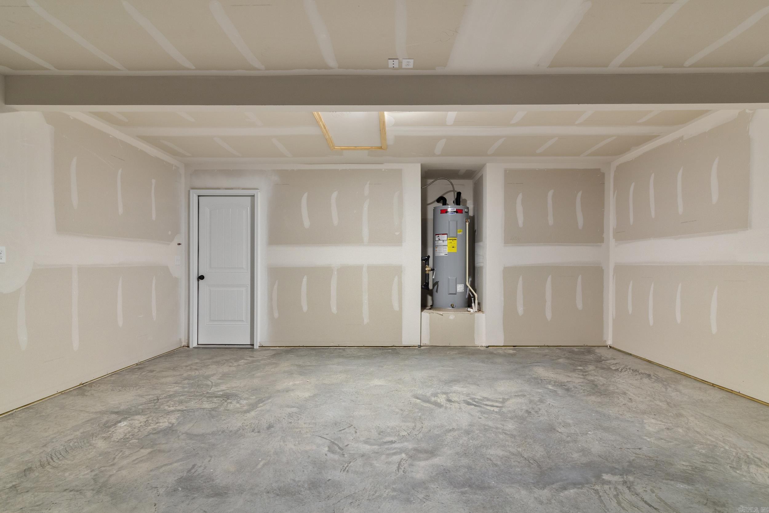 HILLDALE CROSSING - Residential