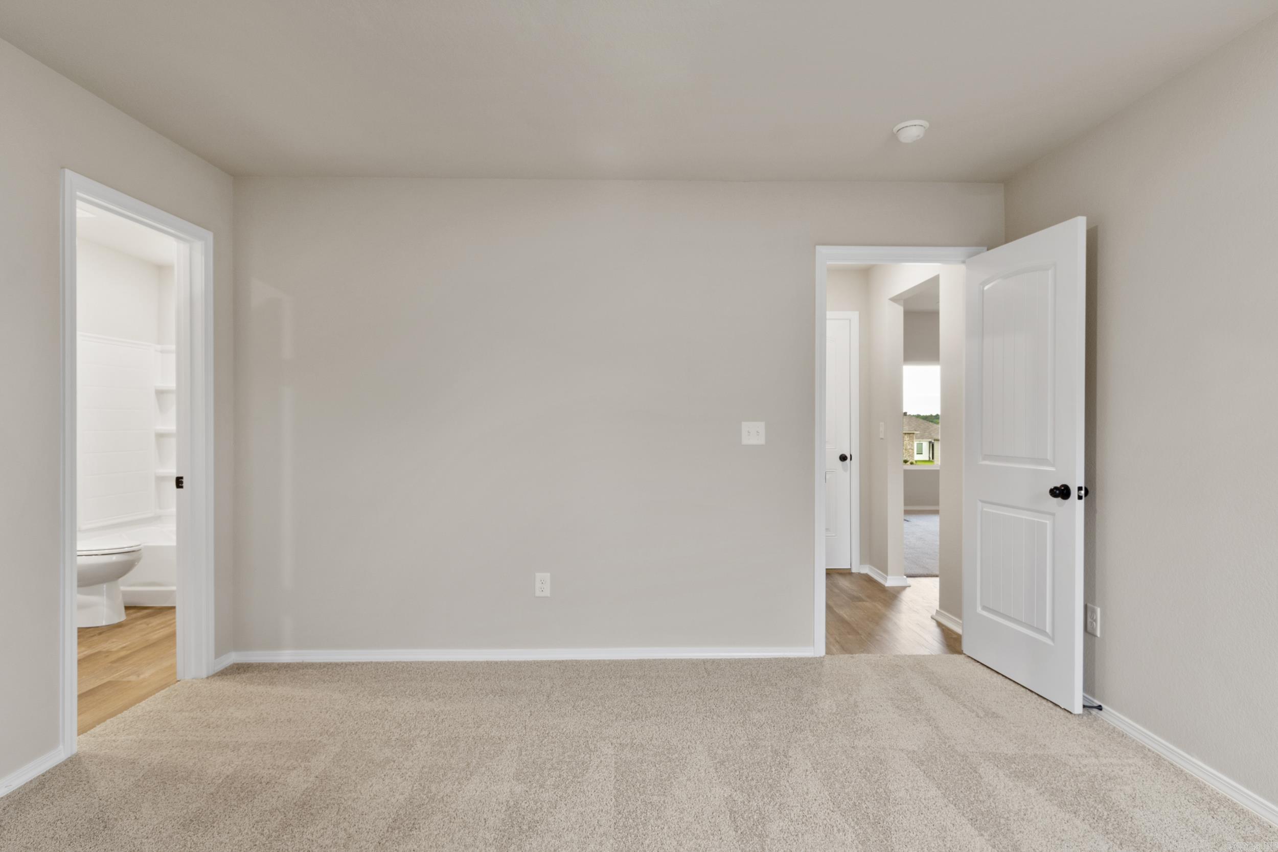 HILLDALE CROSSING - Residential