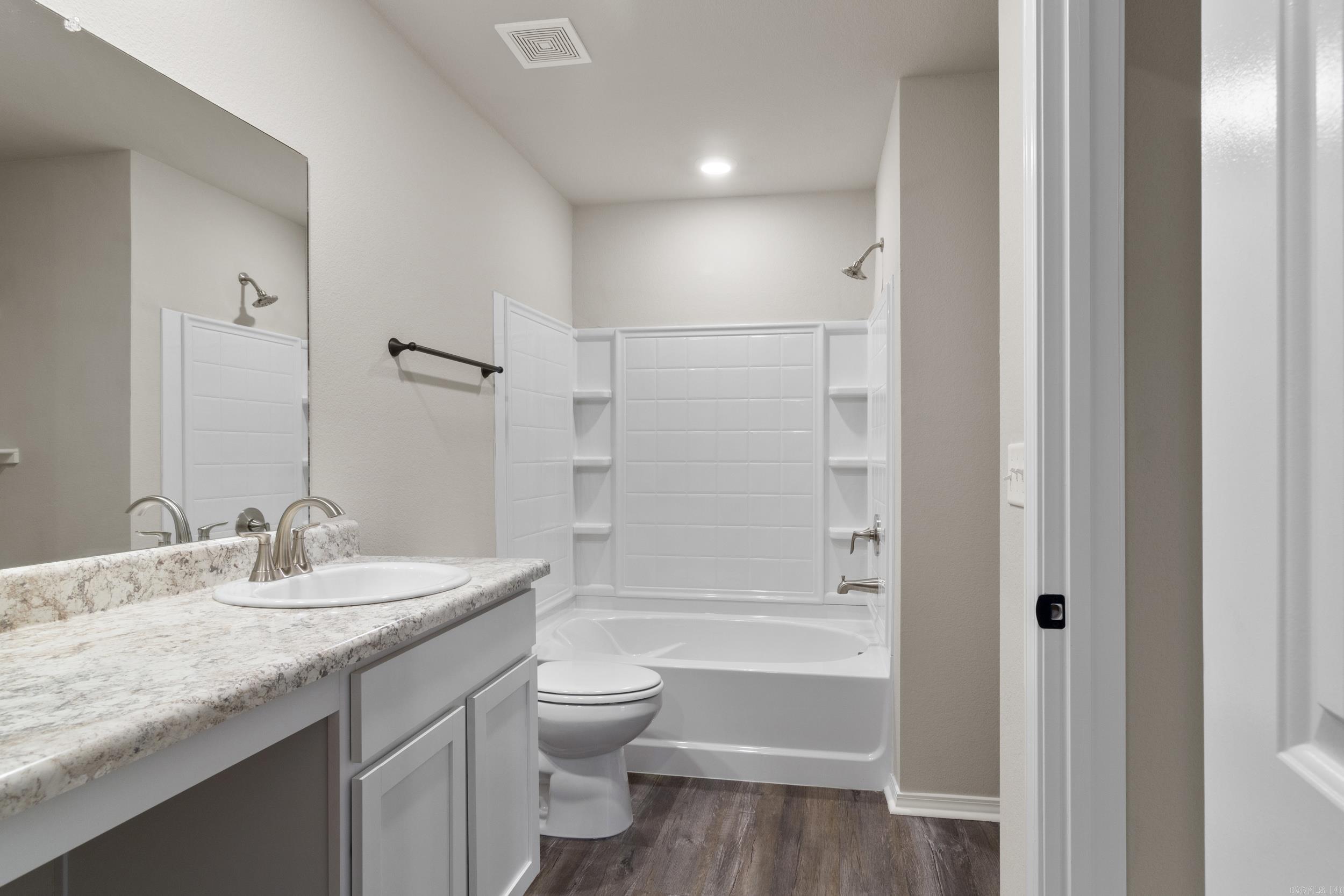 HILLDALE CROSSING - Residential