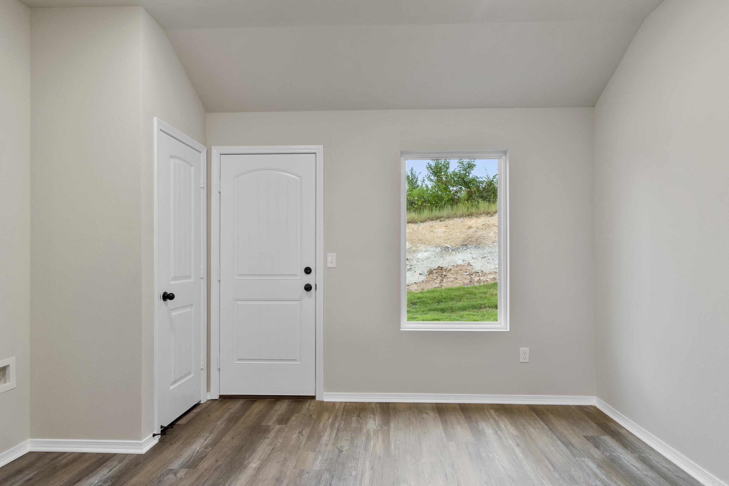 HILLDALE CROSSING - Residential