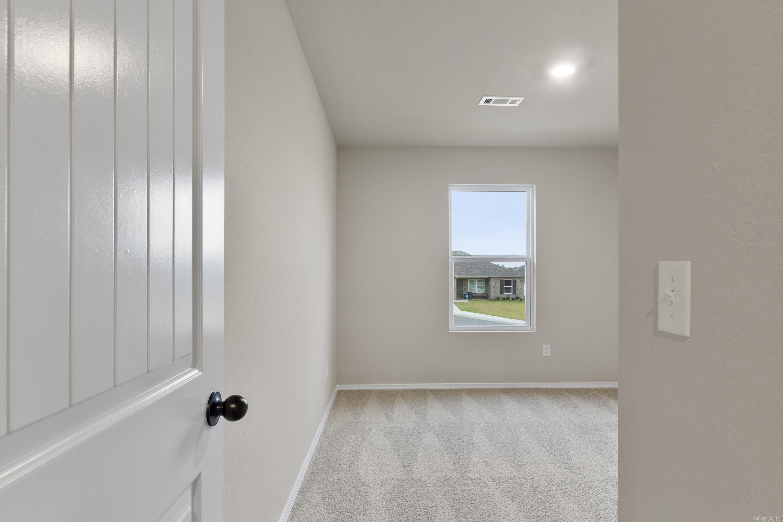 HILLDALE CROSSING - Residential