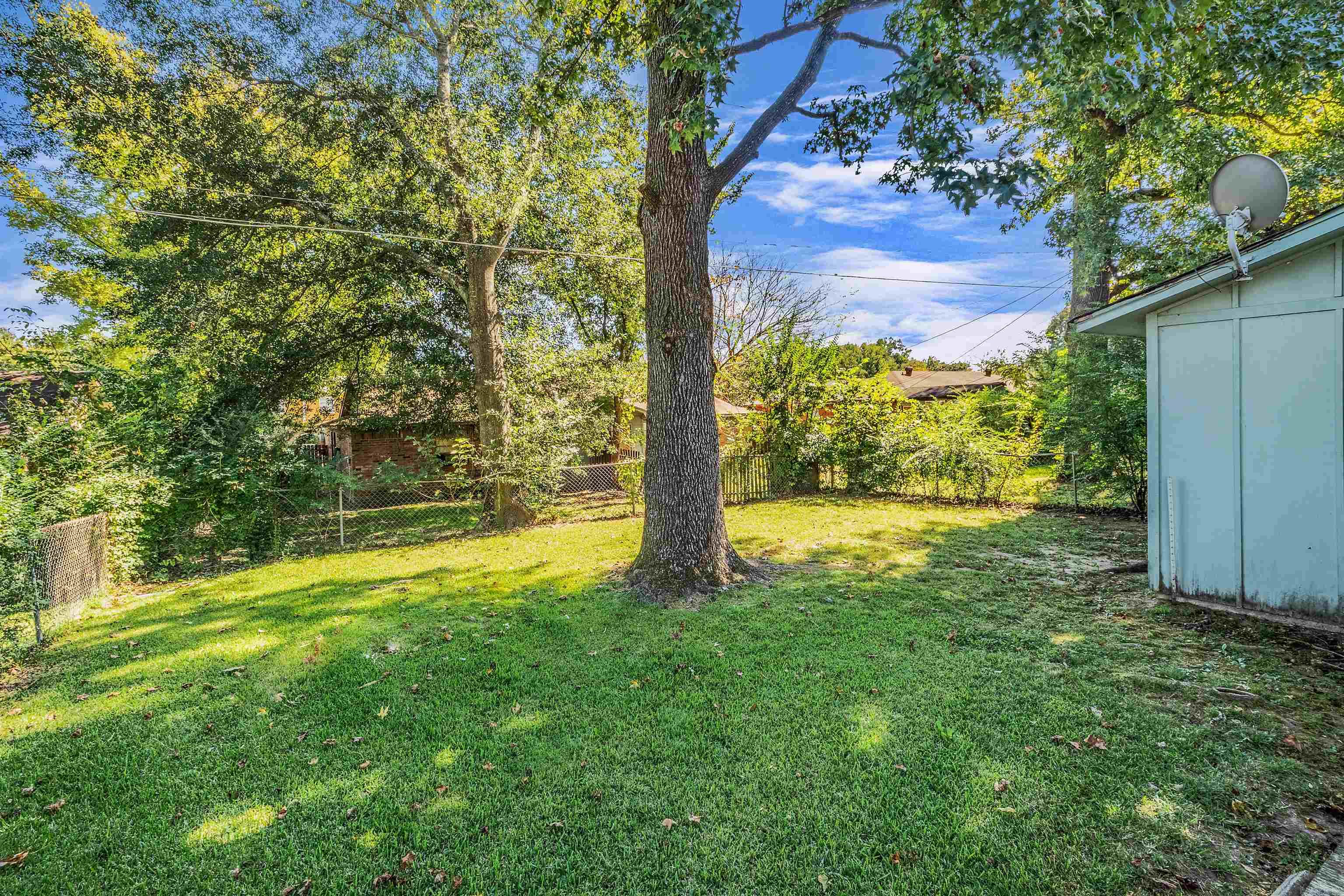 Royal Manor - Residential Income