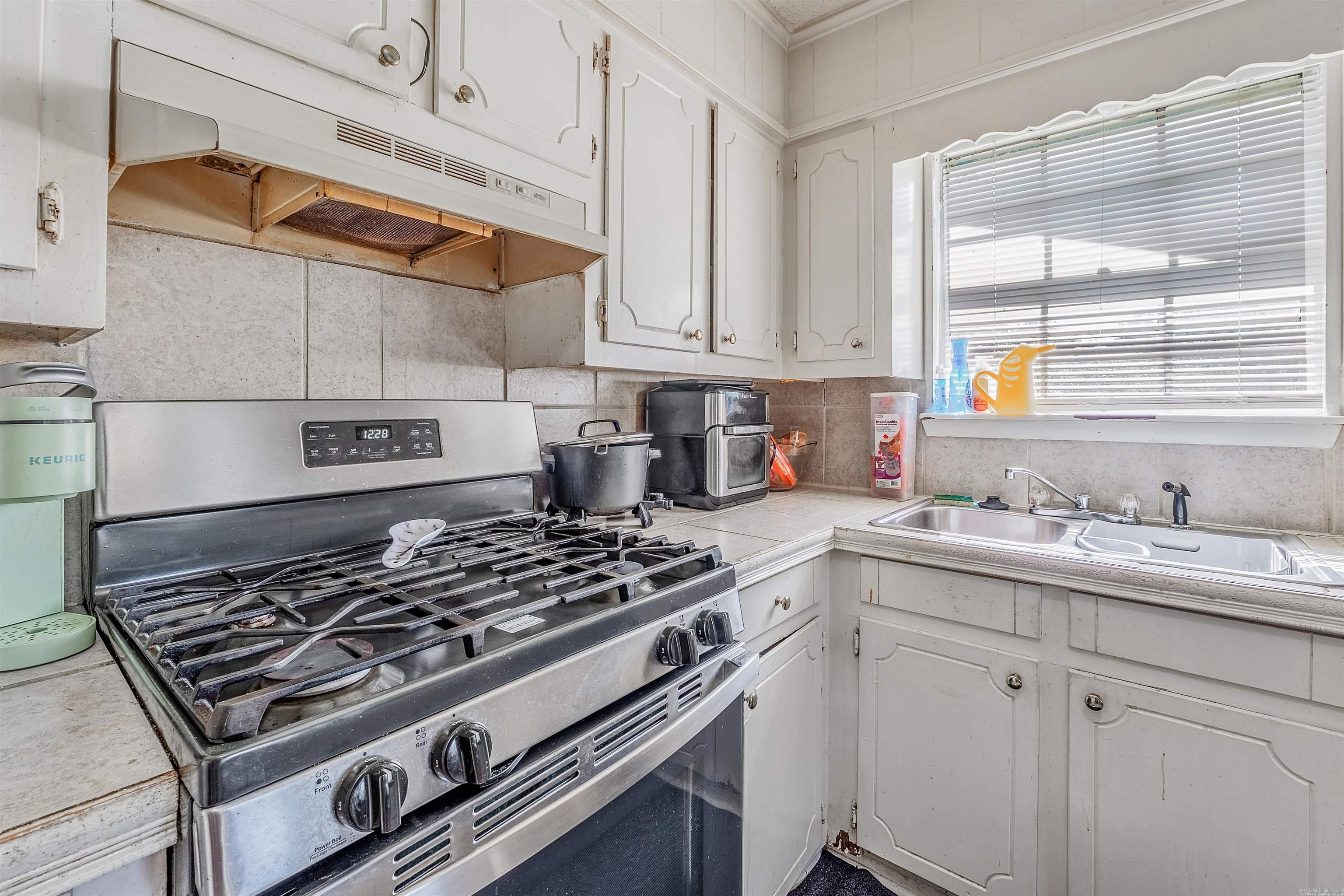 Royal Manor - Residential Income