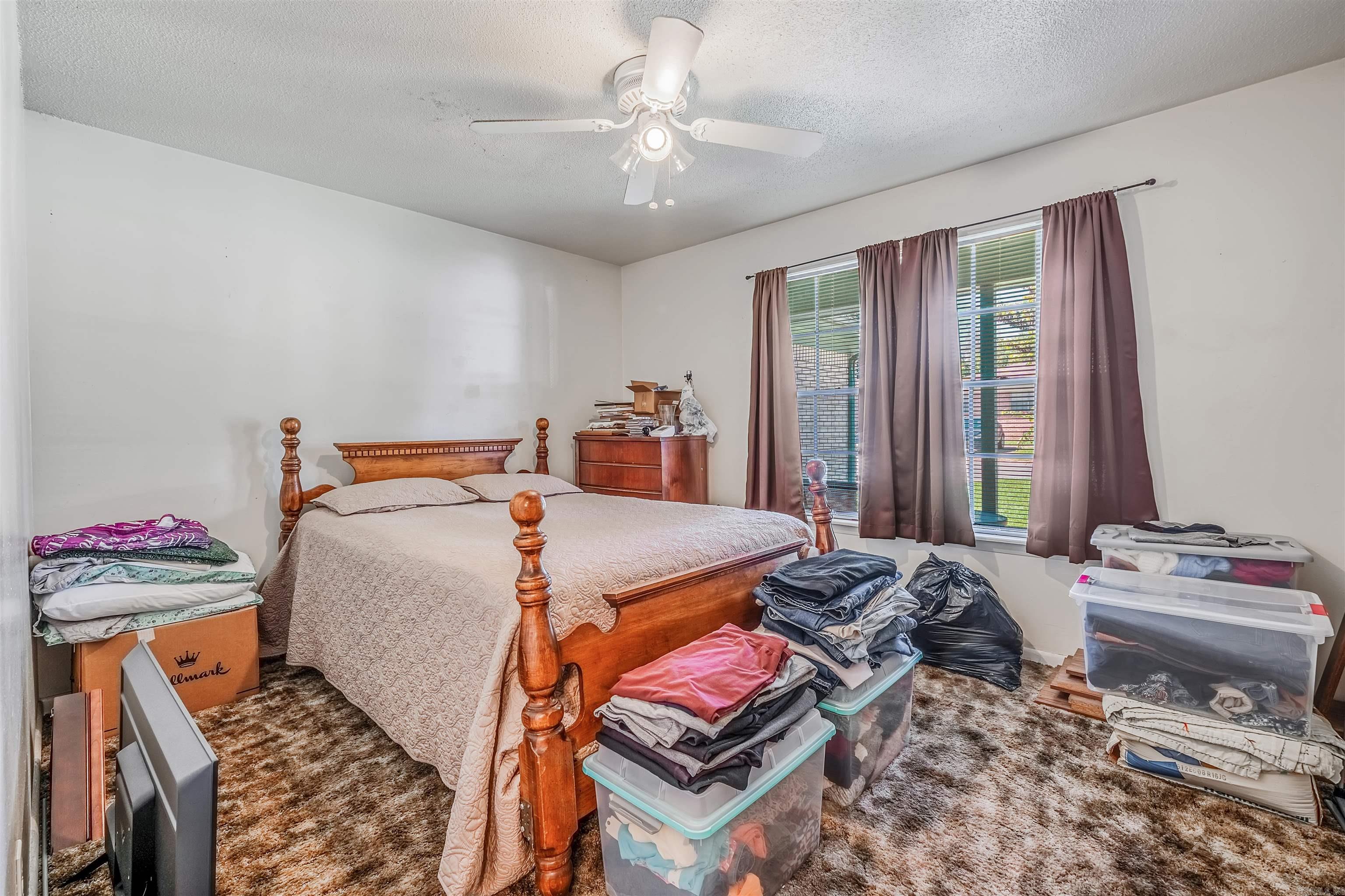 Royal Manor - Residential Income