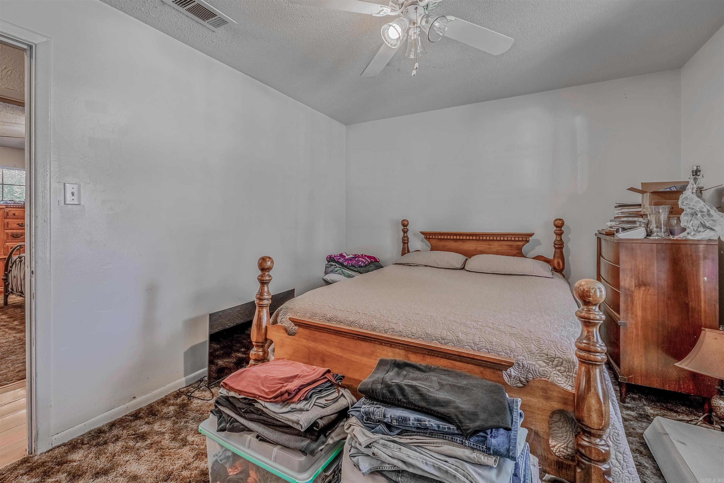 Royal Manor - Residential Income