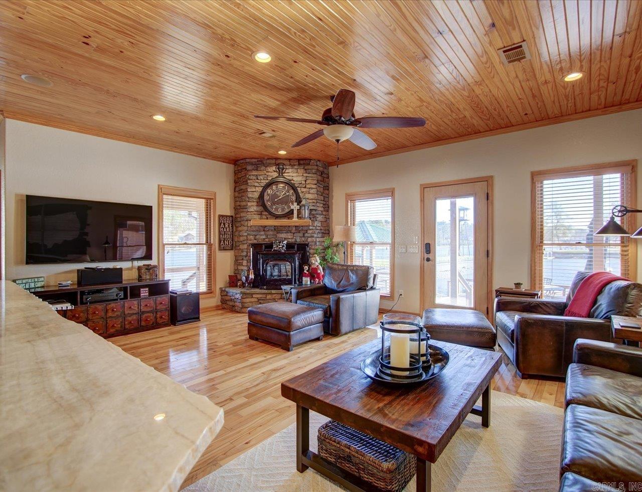 TAHOE LAKE ESTATES - Residential