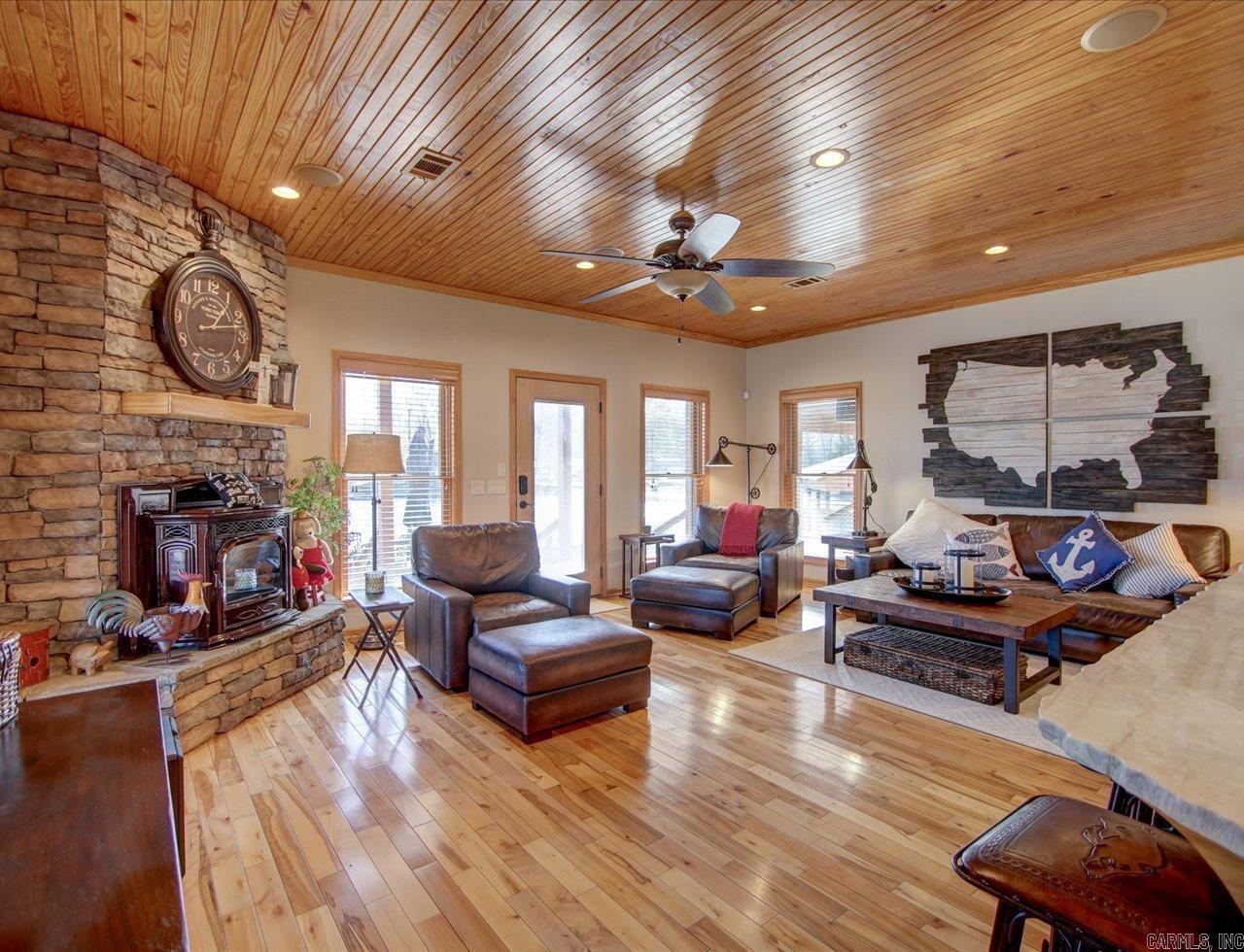 TAHOE LAKE ESTATES - Residential