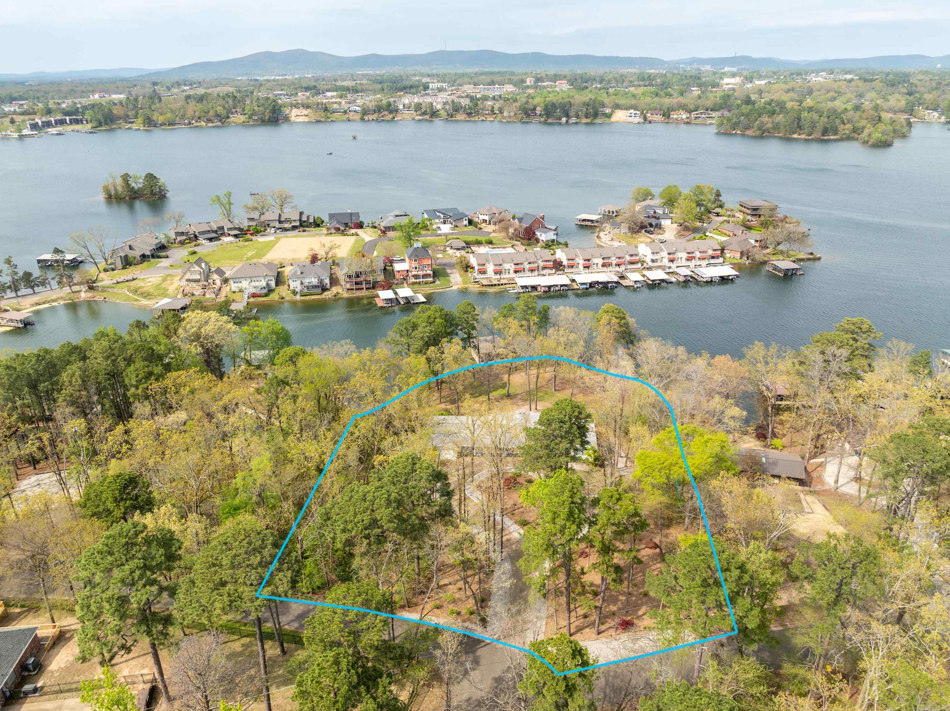 Quinns Lake Park - Residential