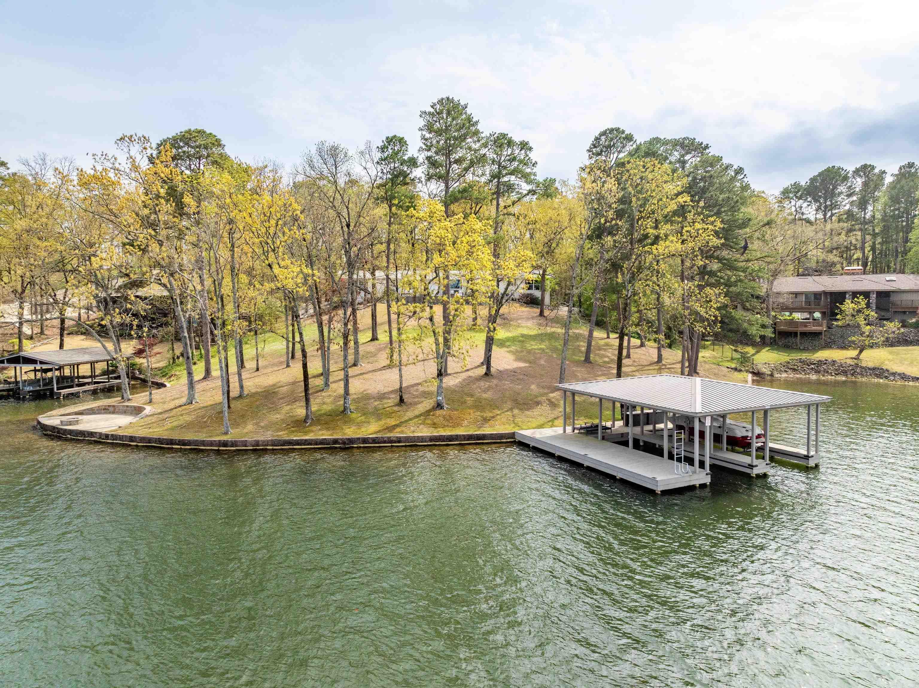Quinns Lake Park - Residential