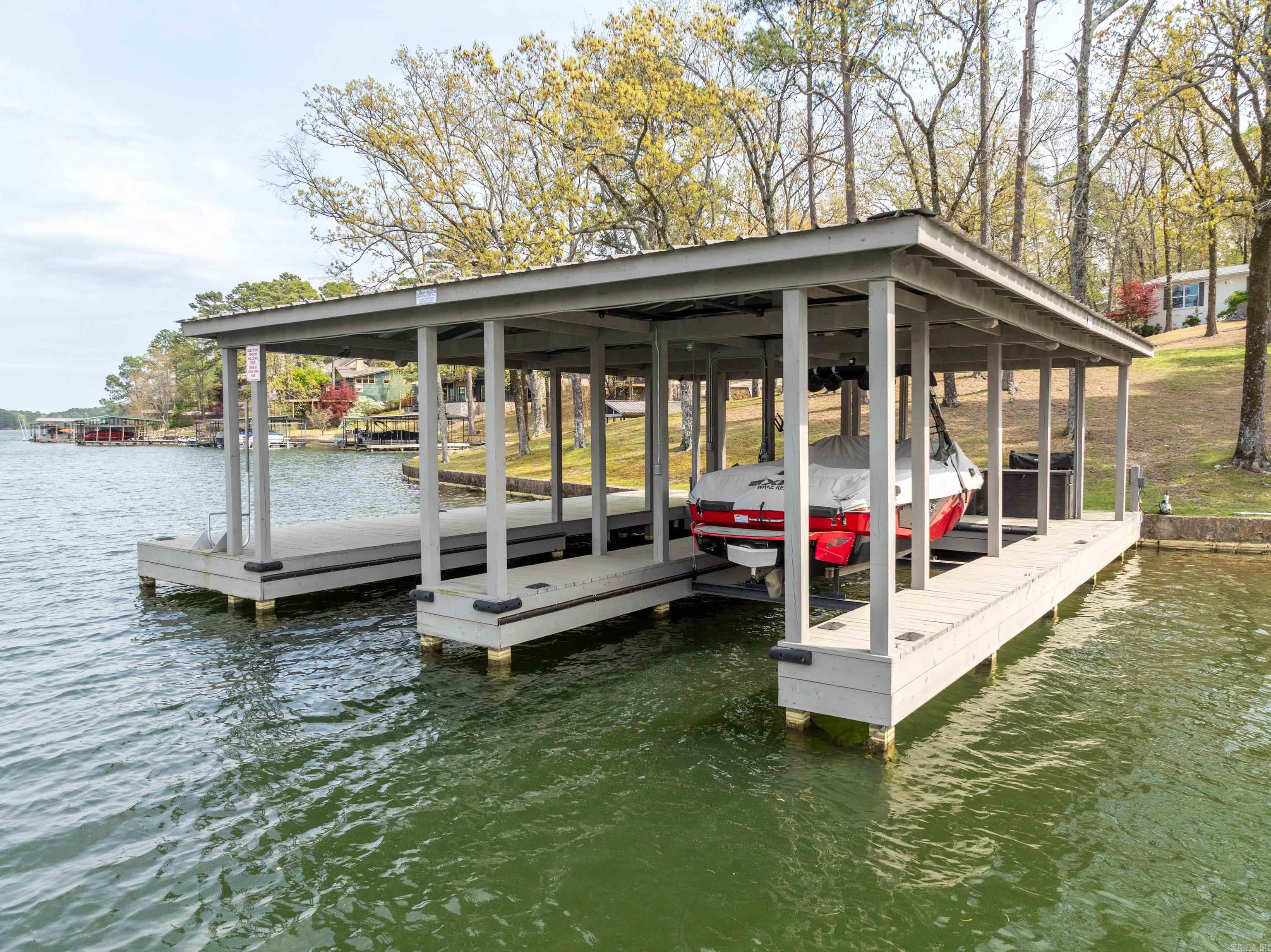 Quinns Lake Park - Residential