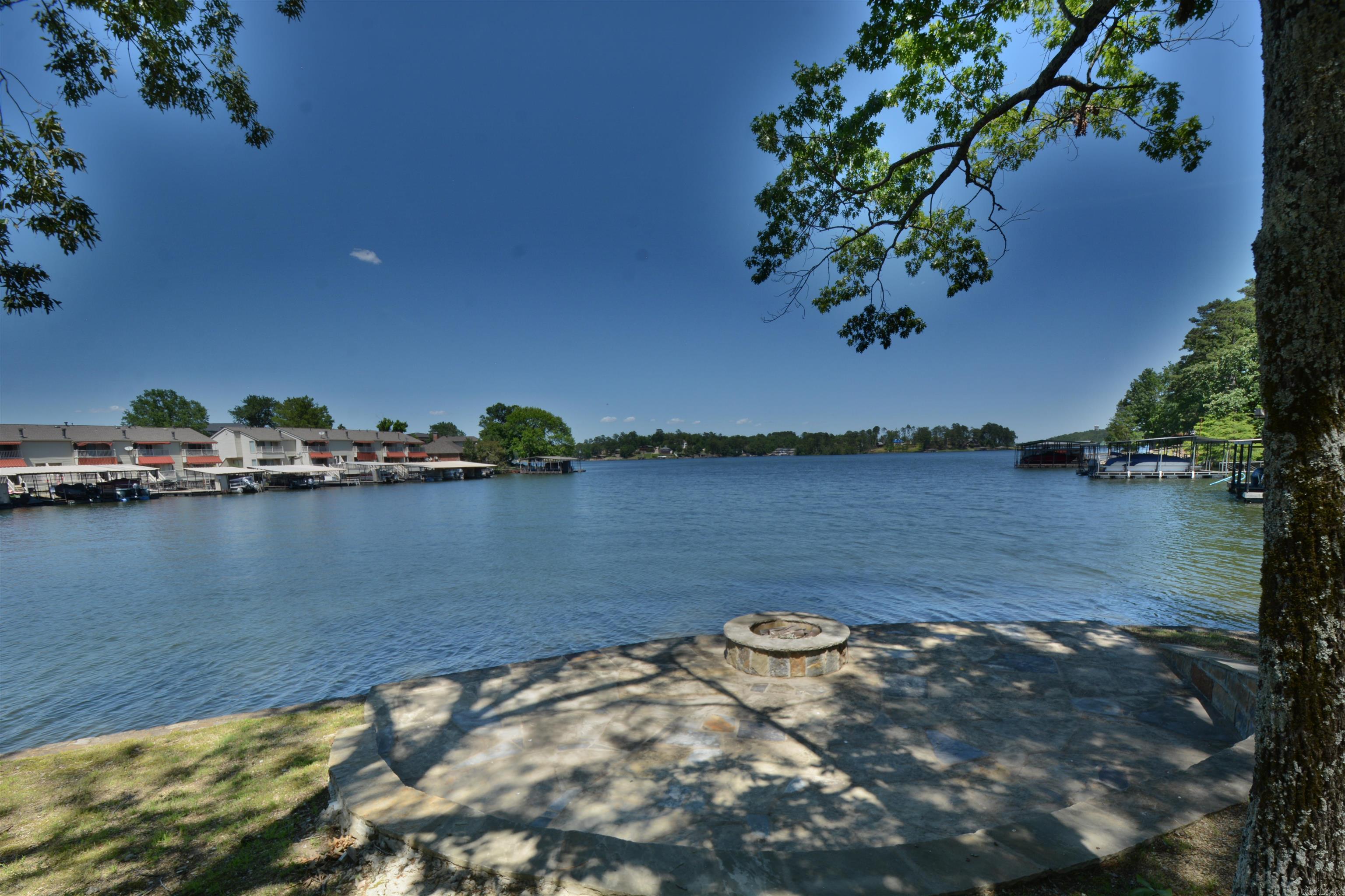 Quinns Lake Park - Residential