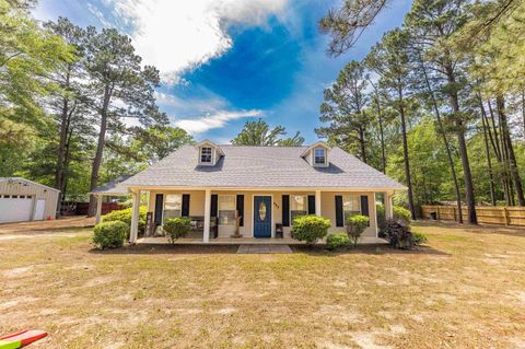 Photo of 482 Tina St St, Hampton, AR 71744 (MLS # 26020015)