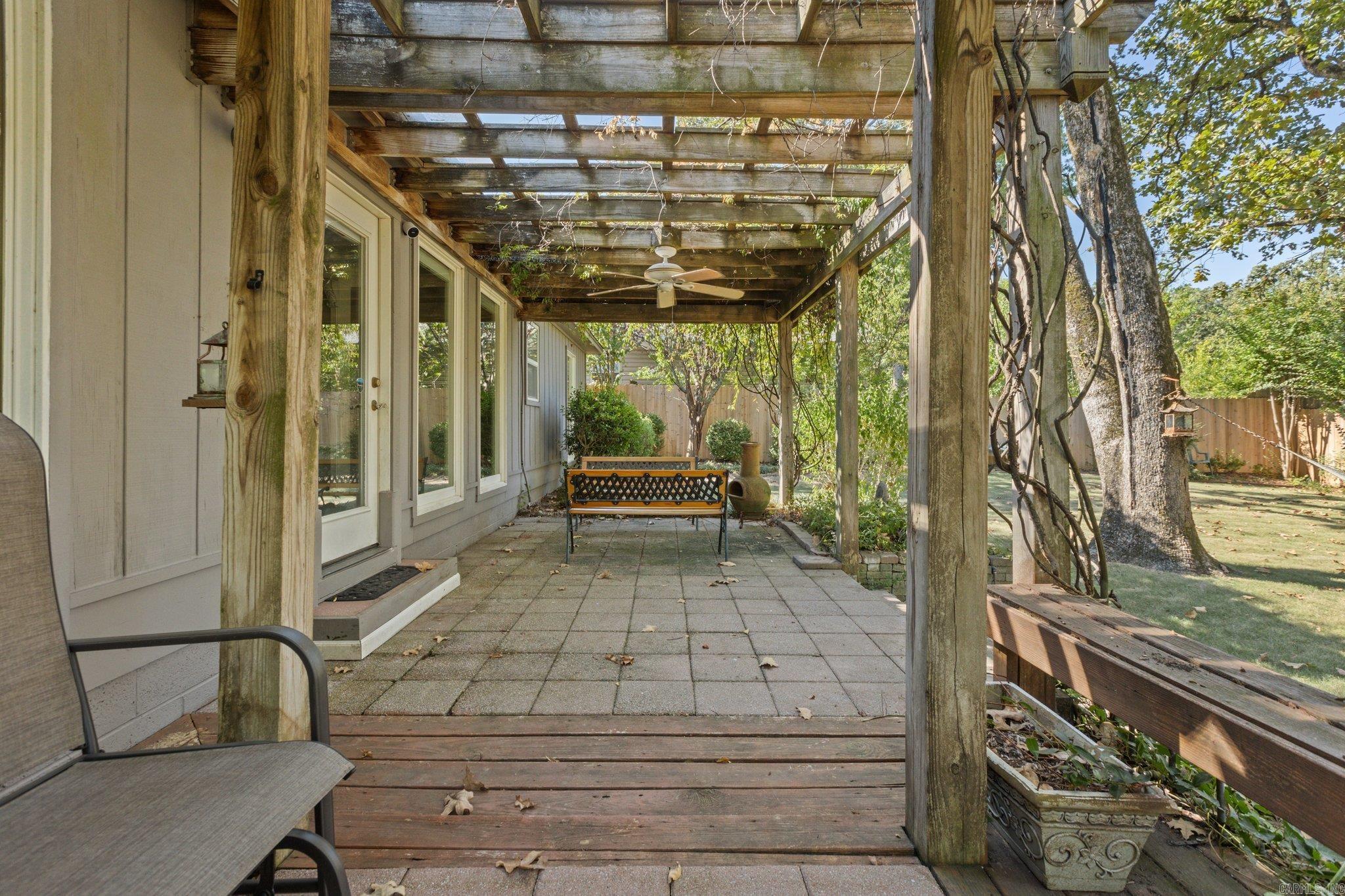 PLEASANT TREE - Residential