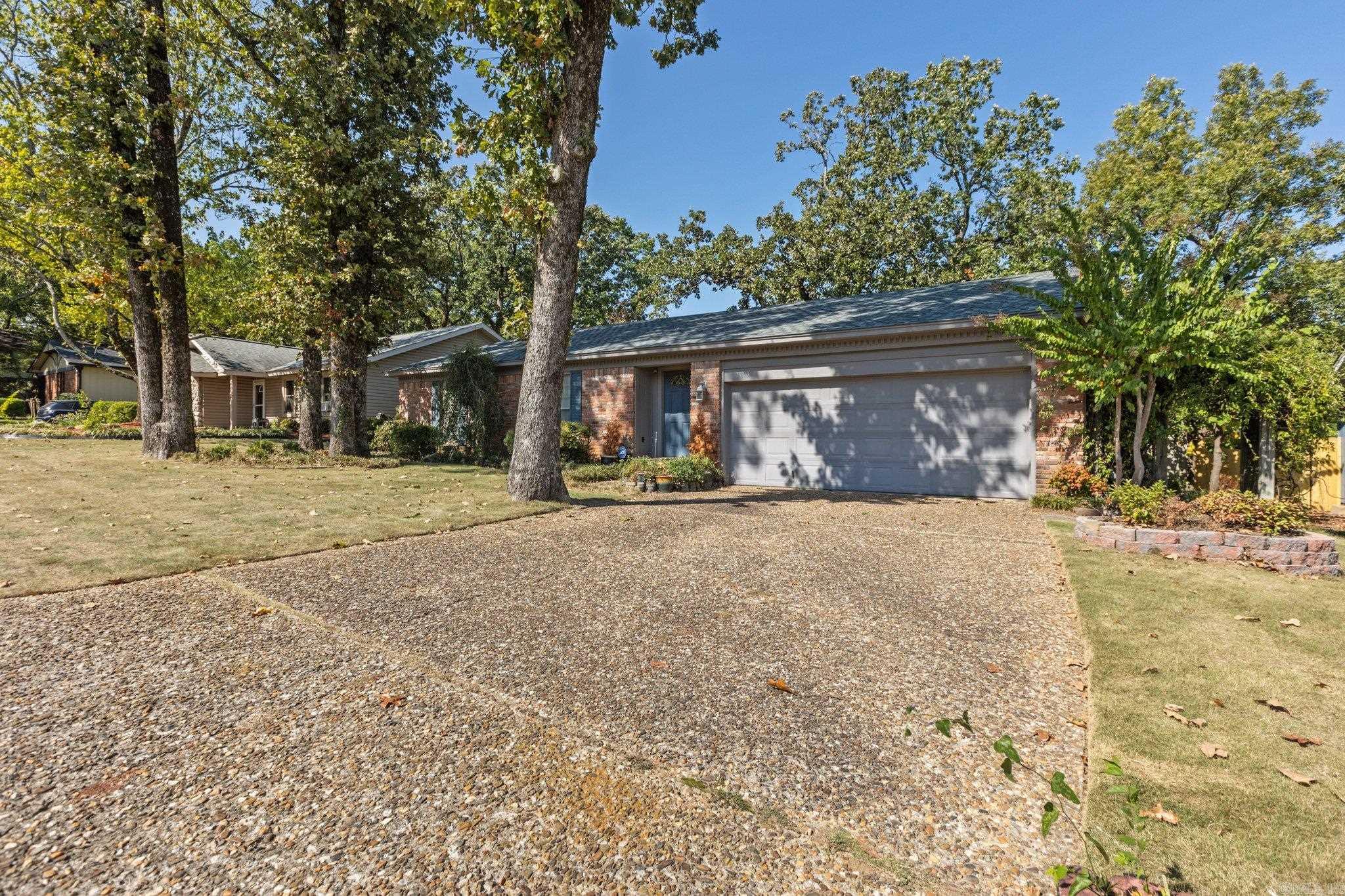 PLEASANT TREE - Residential