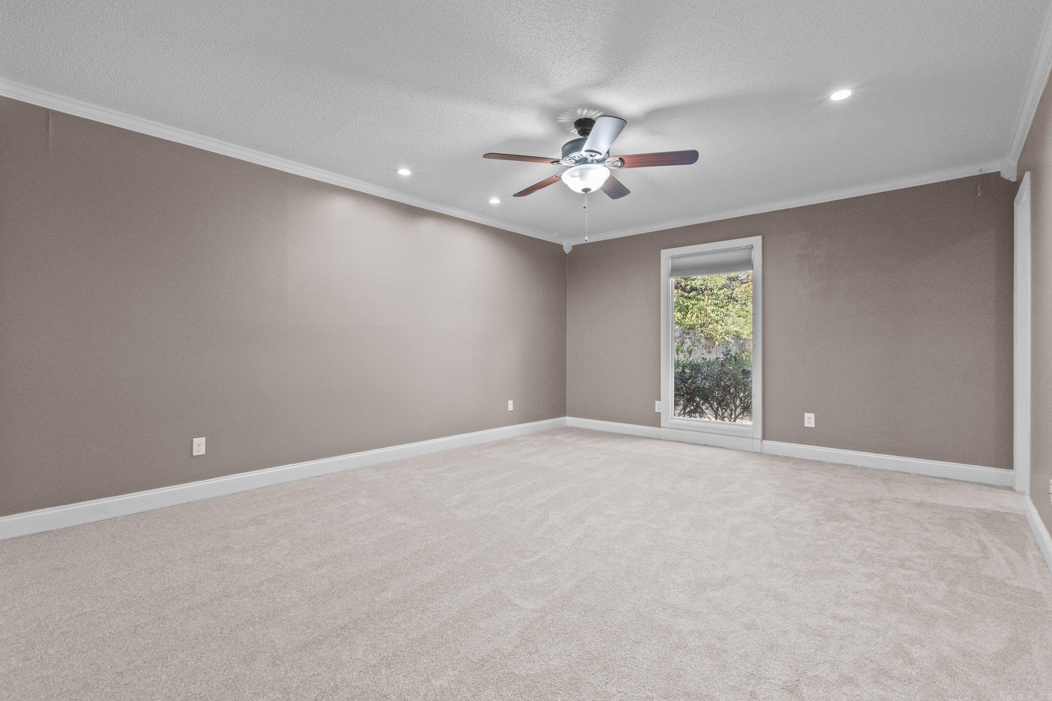 PLEASANT TREE - Residential