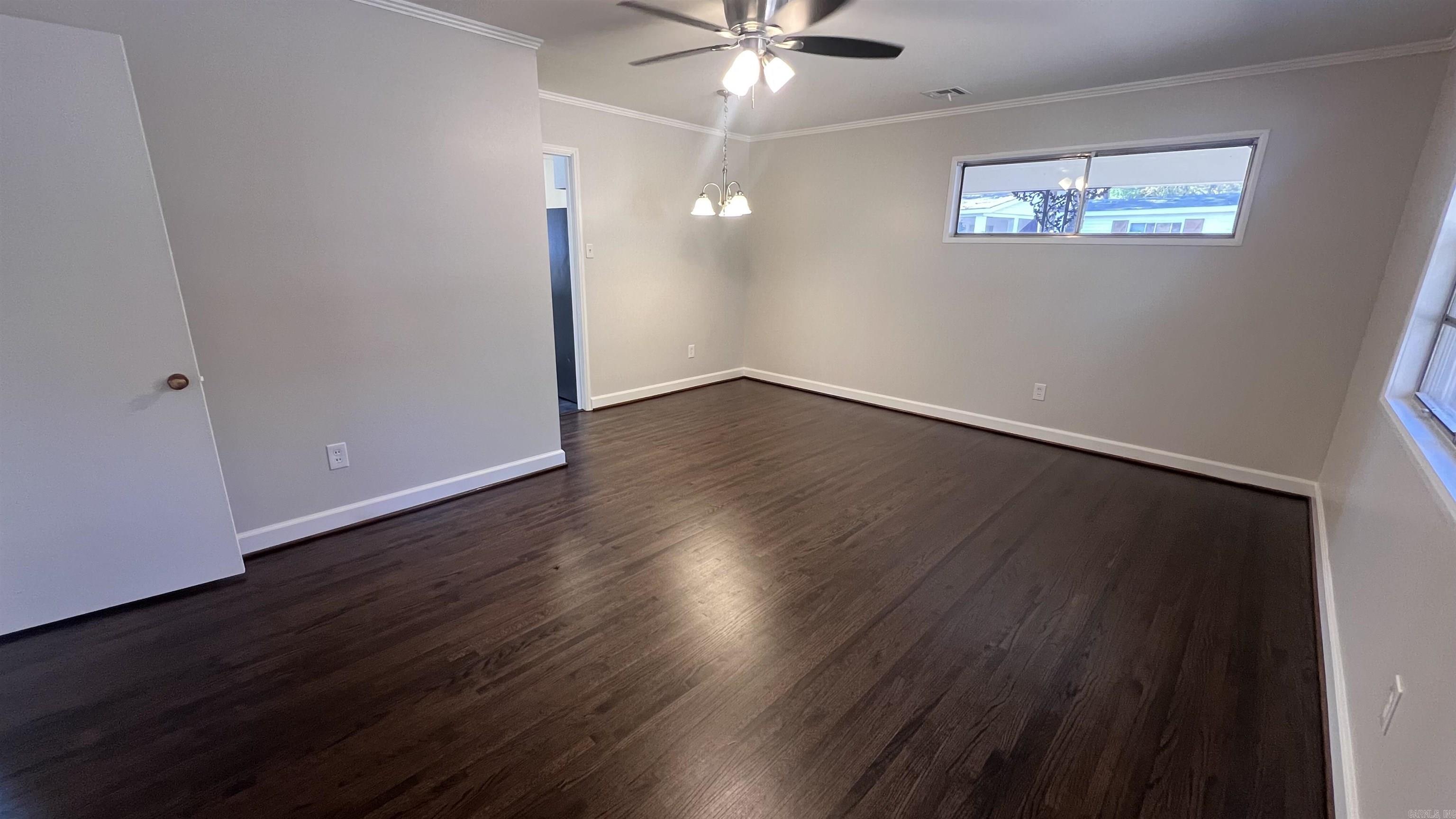 MARKHAM MANOR - Residential