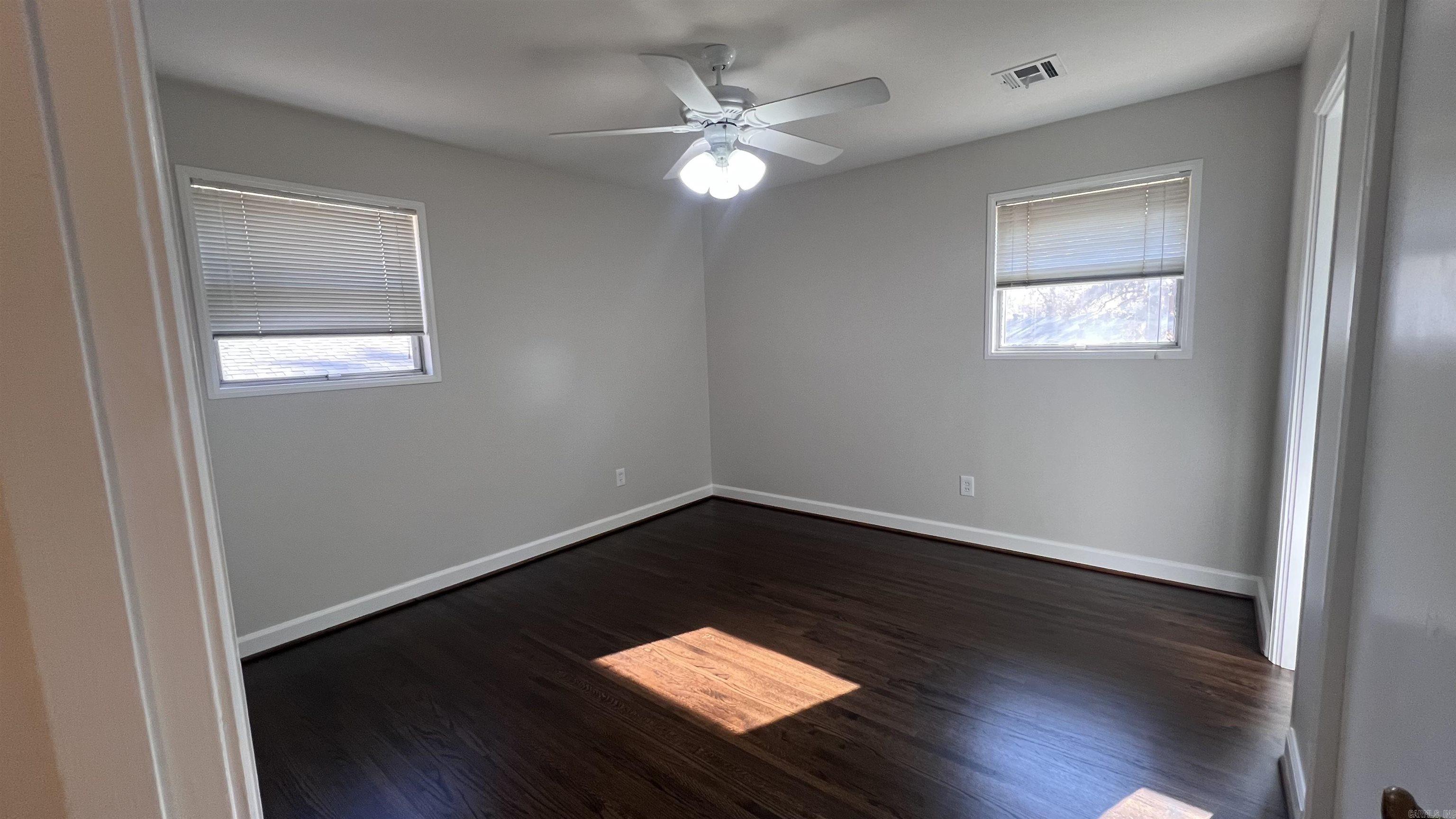 MARKHAM MANOR - Residential