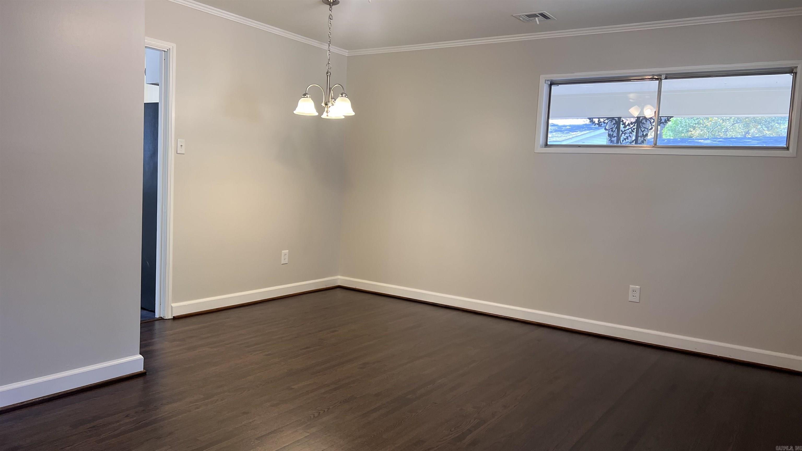 MARKHAM MANOR - Residential