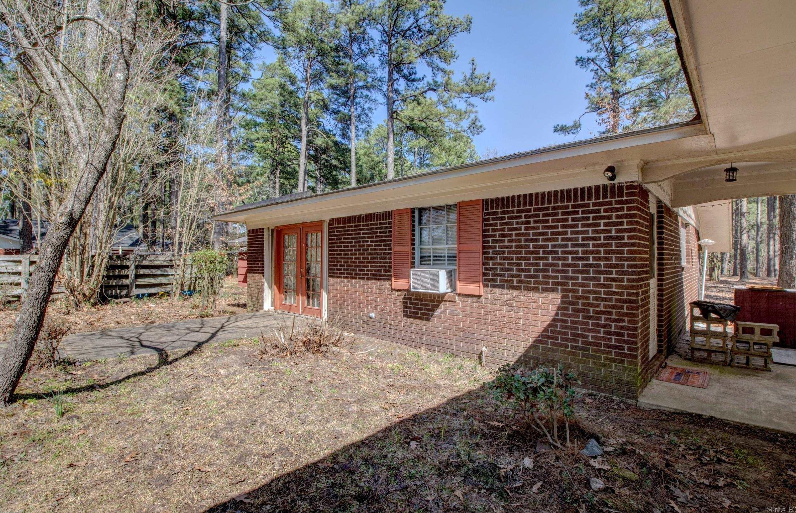 PINE FORREST - Residential