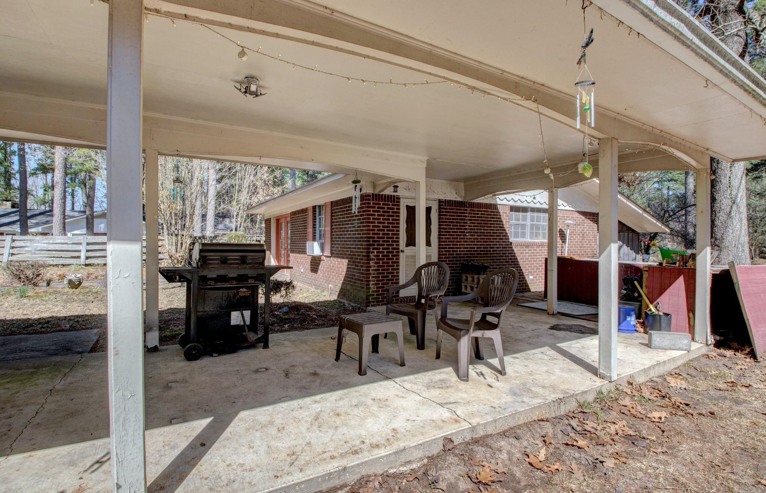 PINE FORREST - Residential