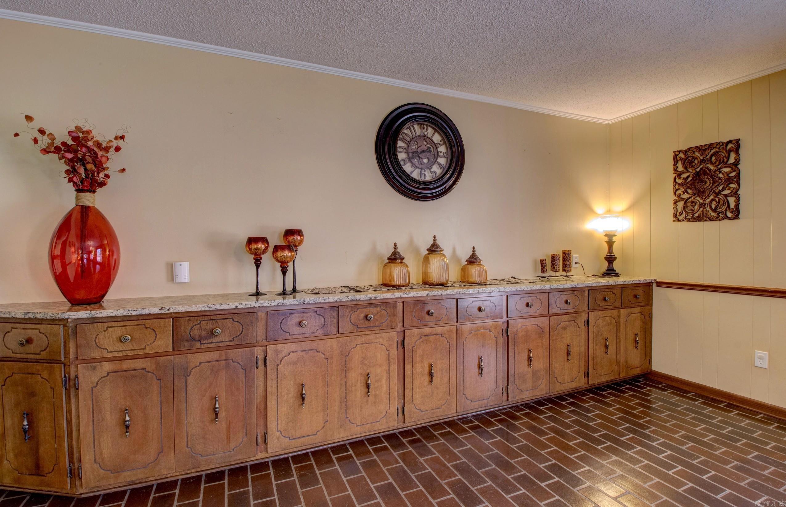 PINE FORREST - Residential