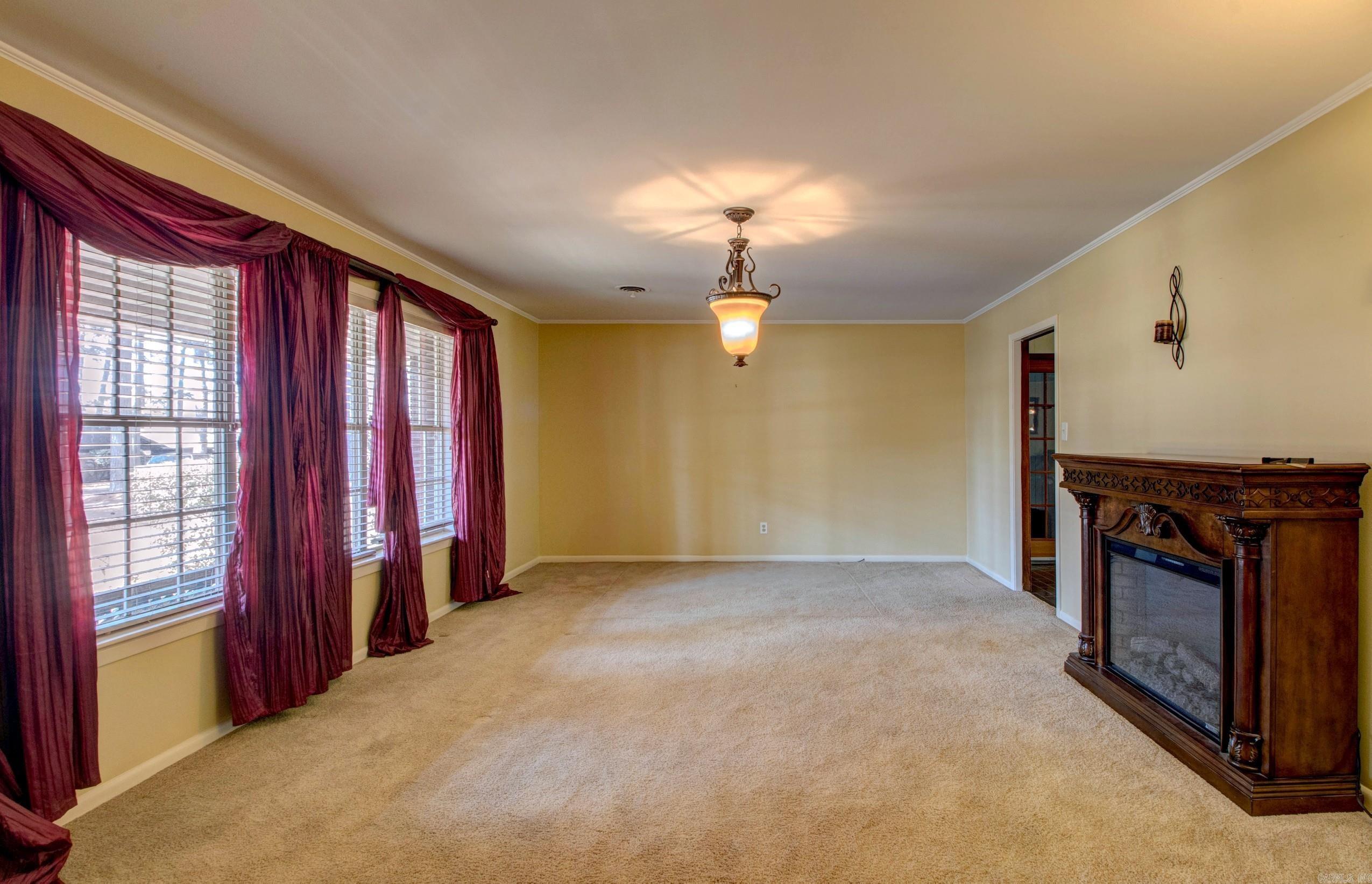 PINE FORREST - Residential