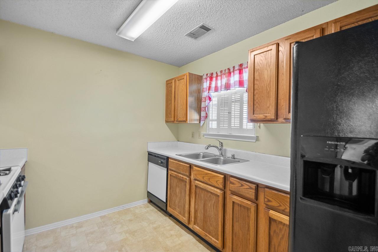 MEADOWLAKE - Residential