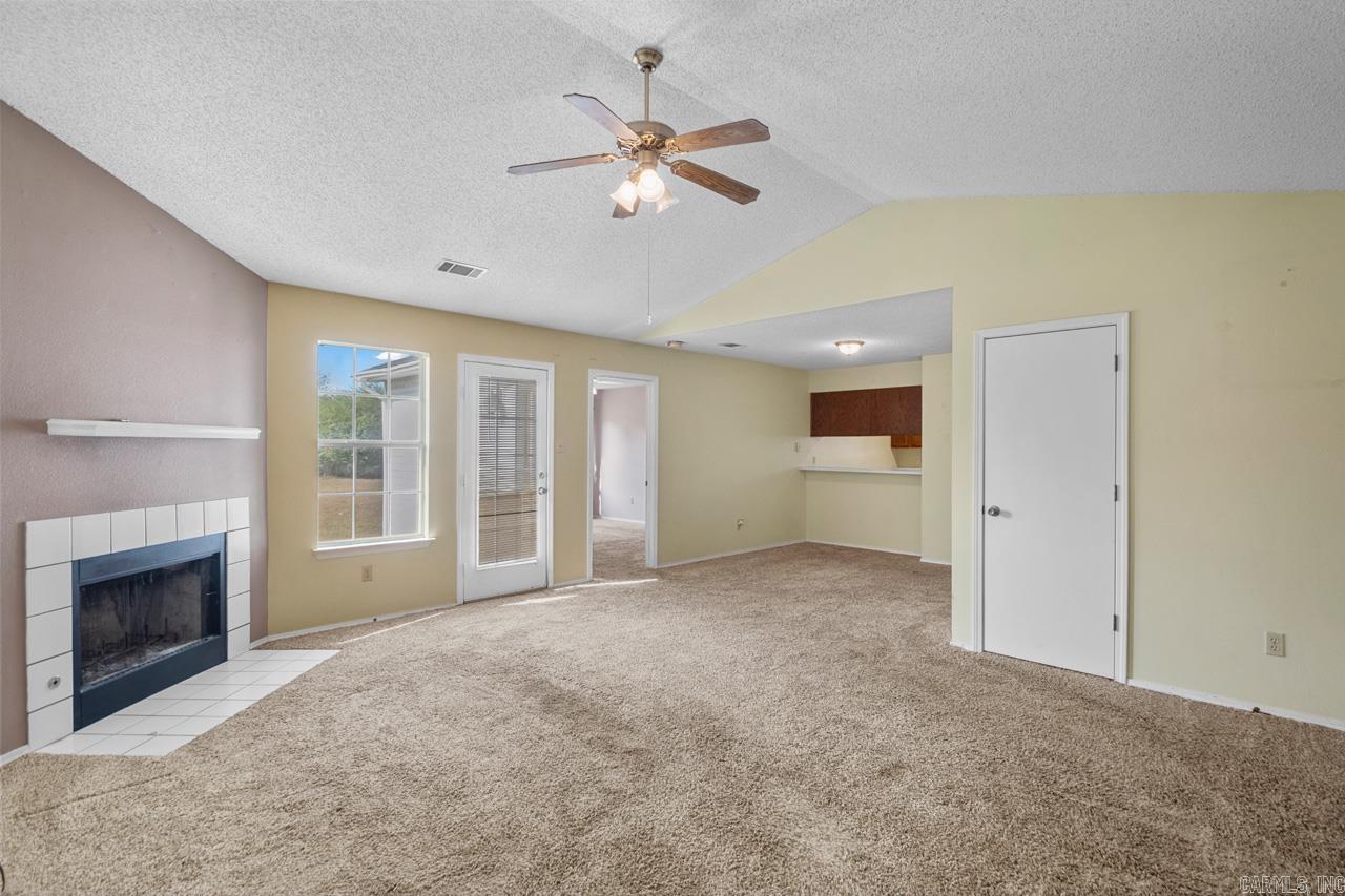 MEADOWLAKE - Residential