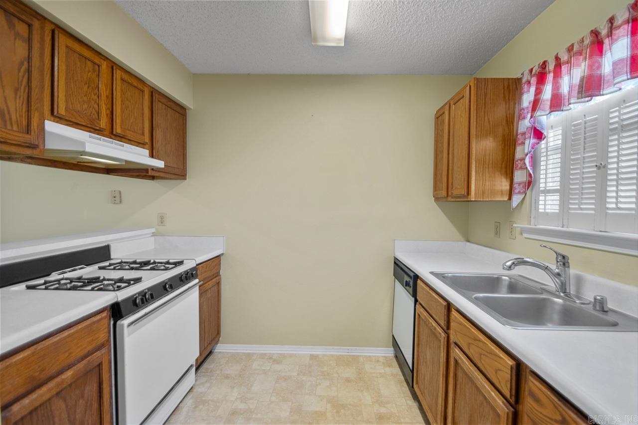 MEADOWLAKE - Residential