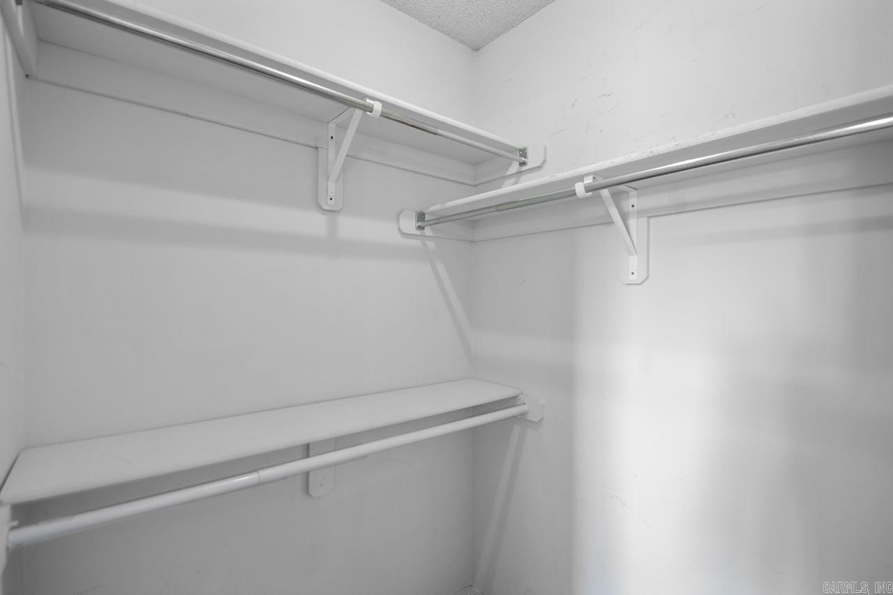 MEADOWLAKE - Residential