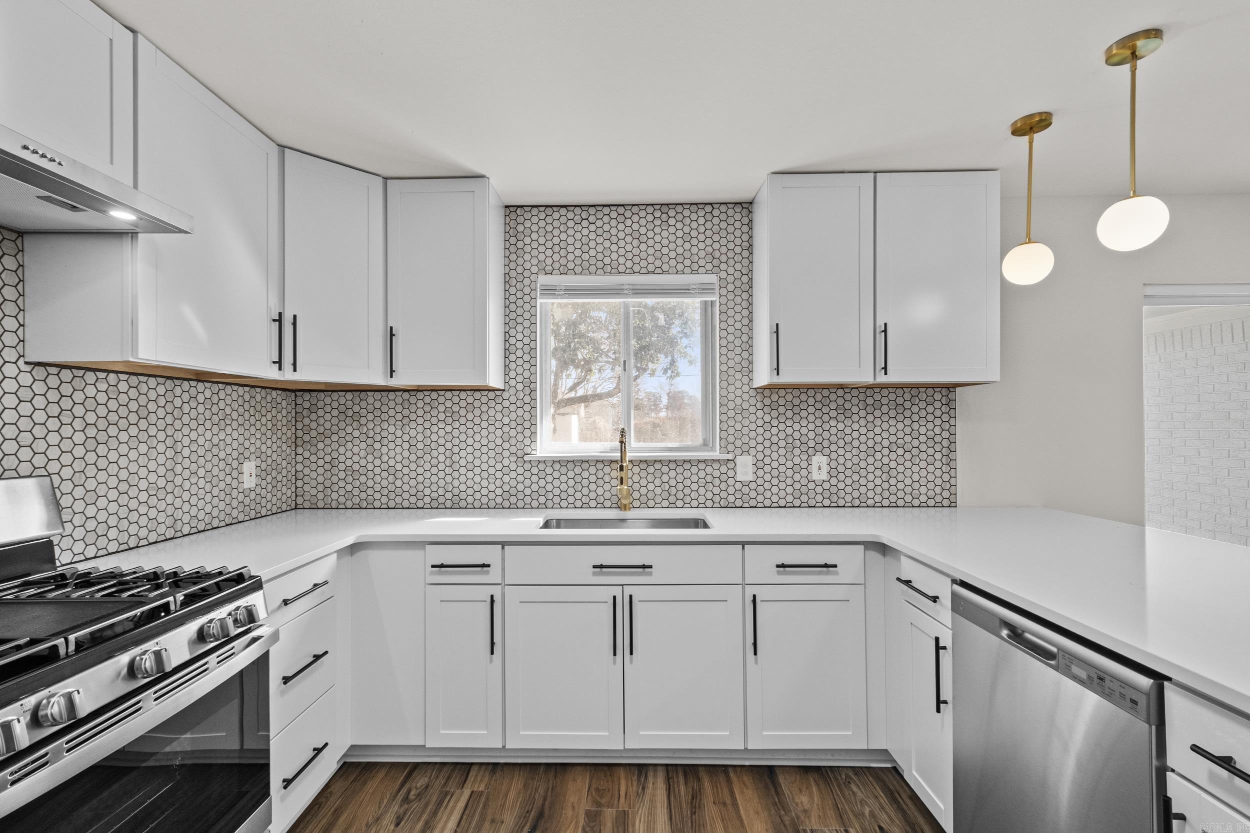 WEST MARKHAM HGTS - Residential