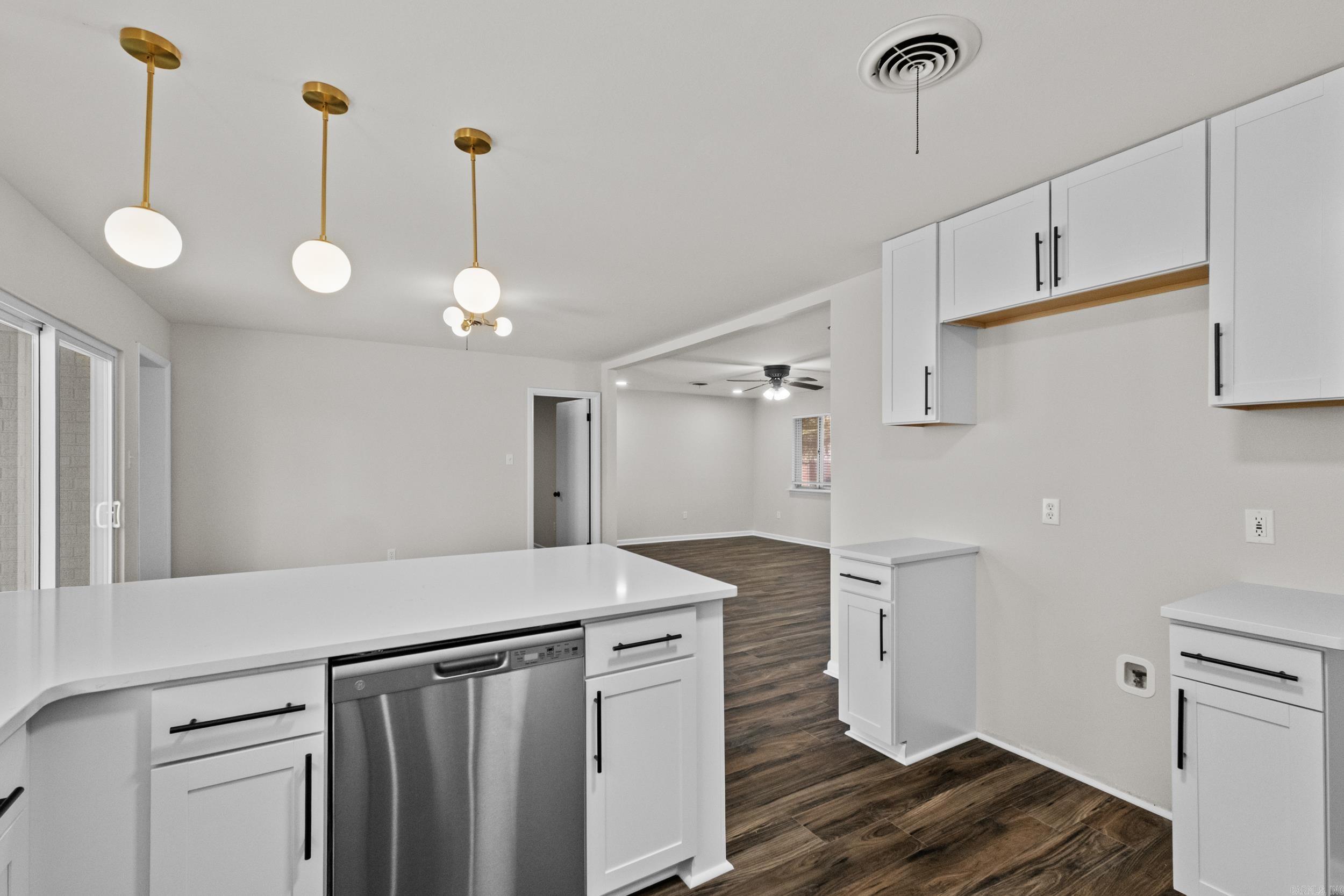 WEST MARKHAM HGTS - Residential