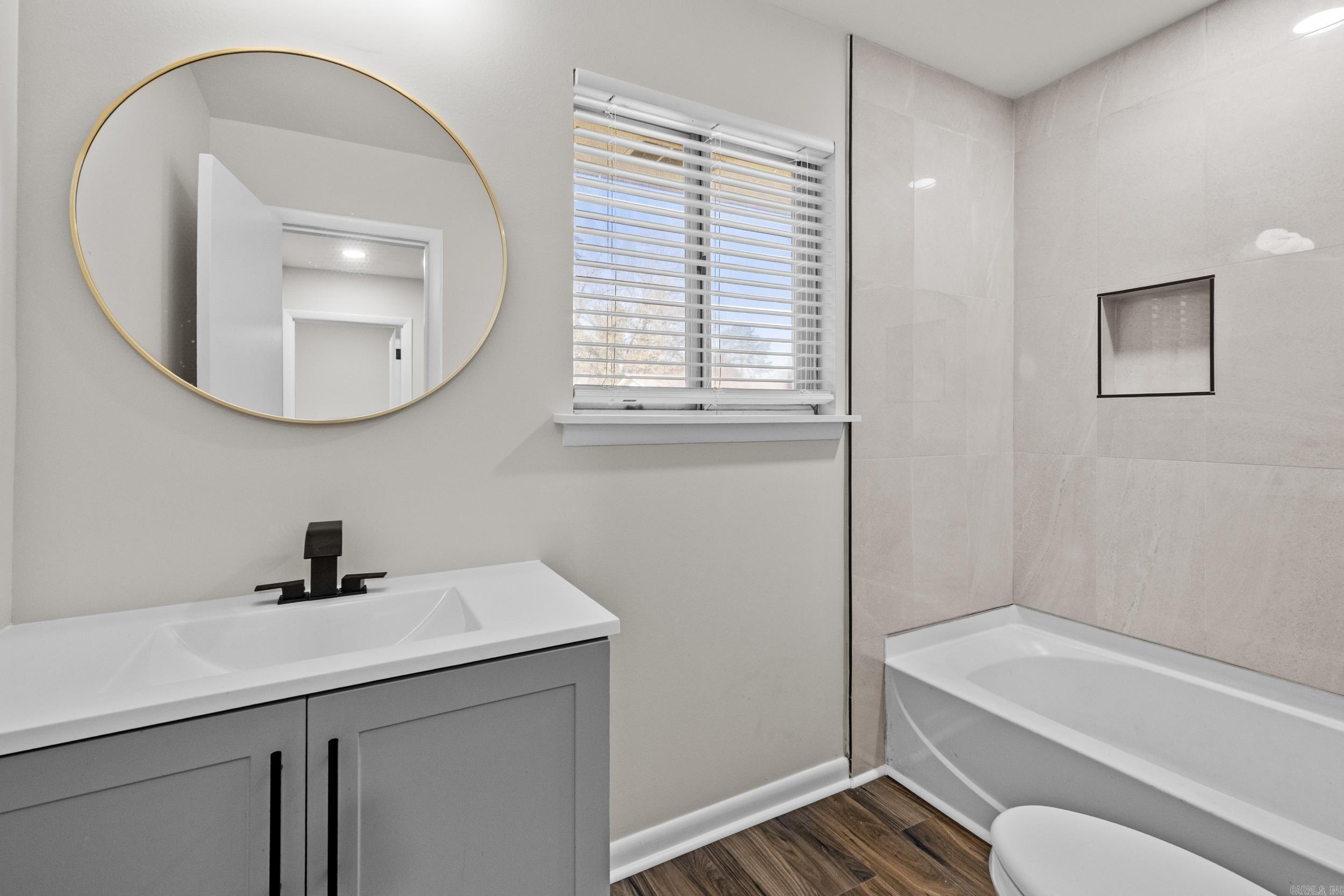 WEST MARKHAM HGTS - Residential