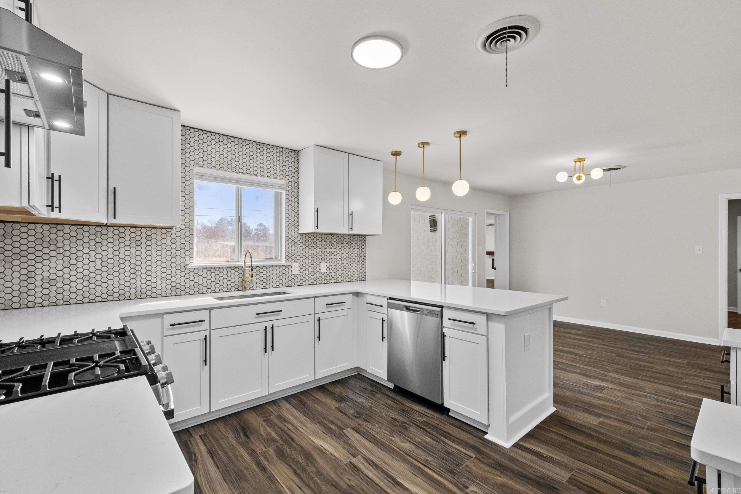 WEST MARKHAM HGTS - Residential