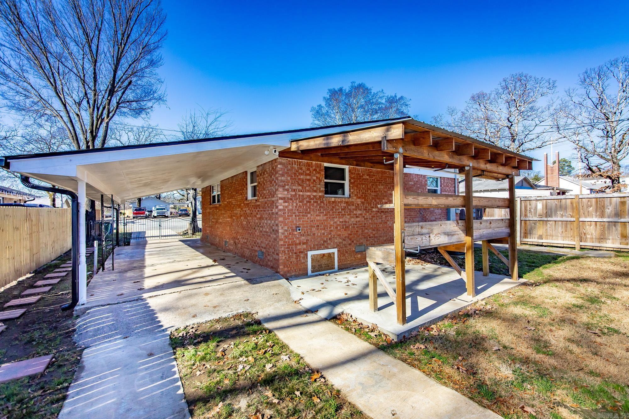 Holeads - Residential