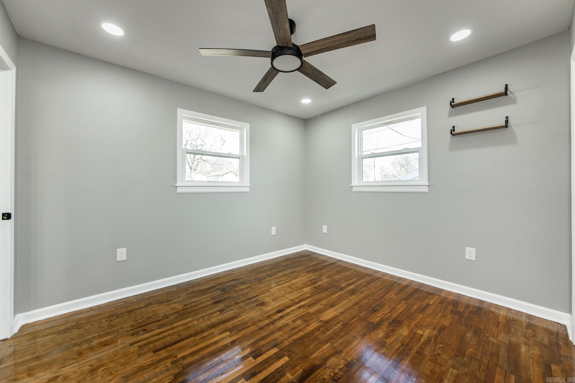 Holeads - Residential