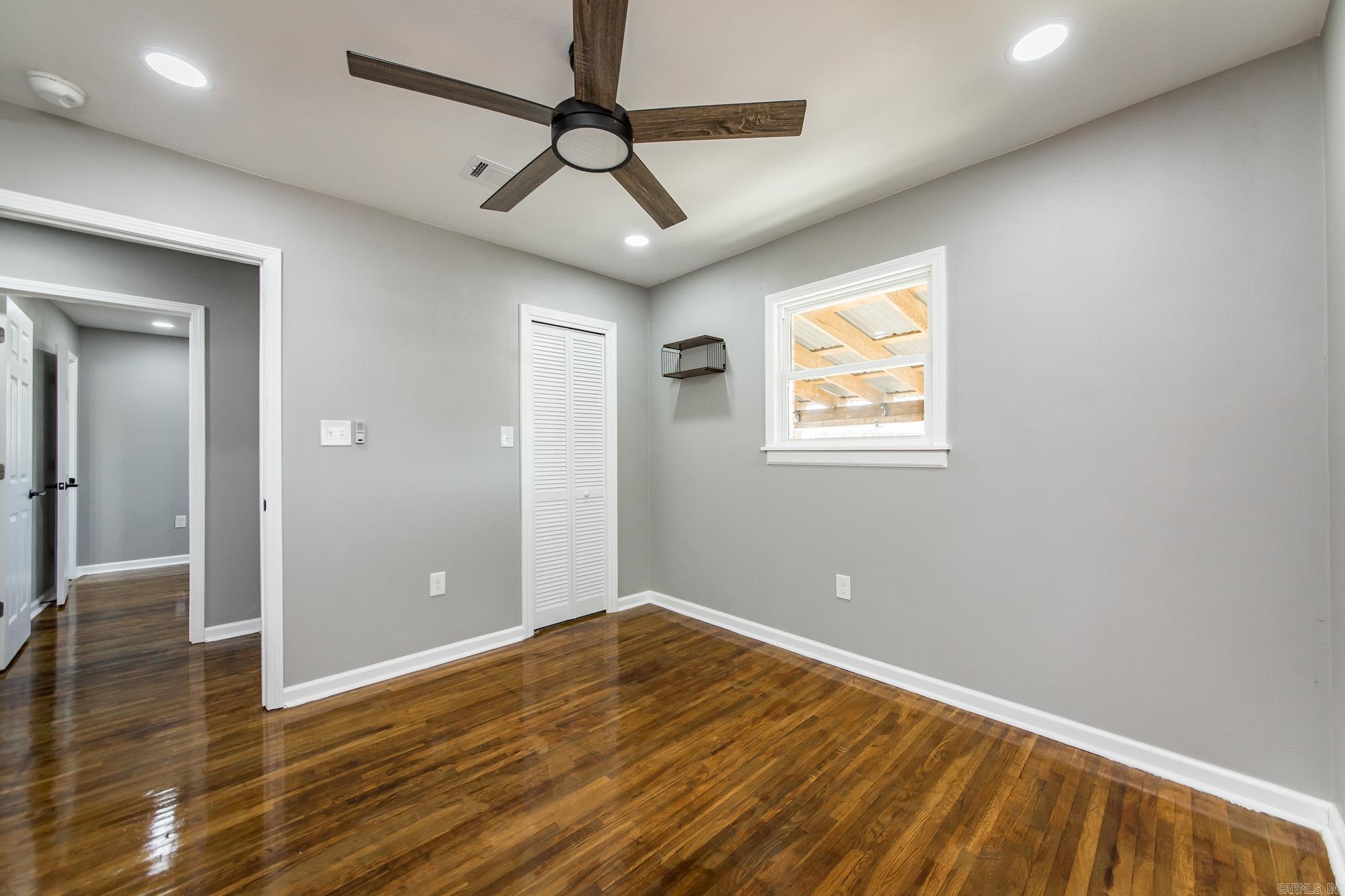 Holeads - Residential