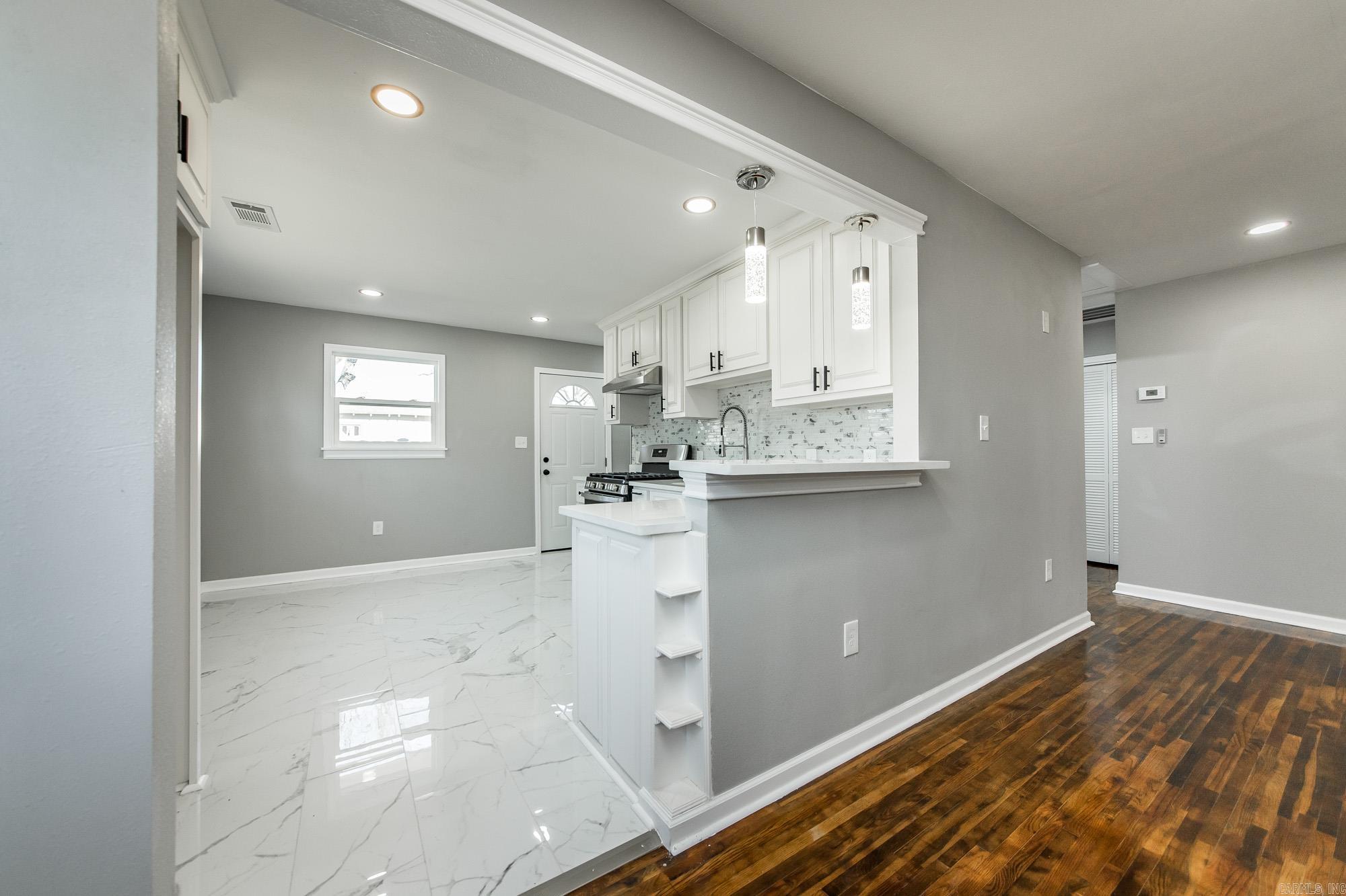 Holeads - Residential