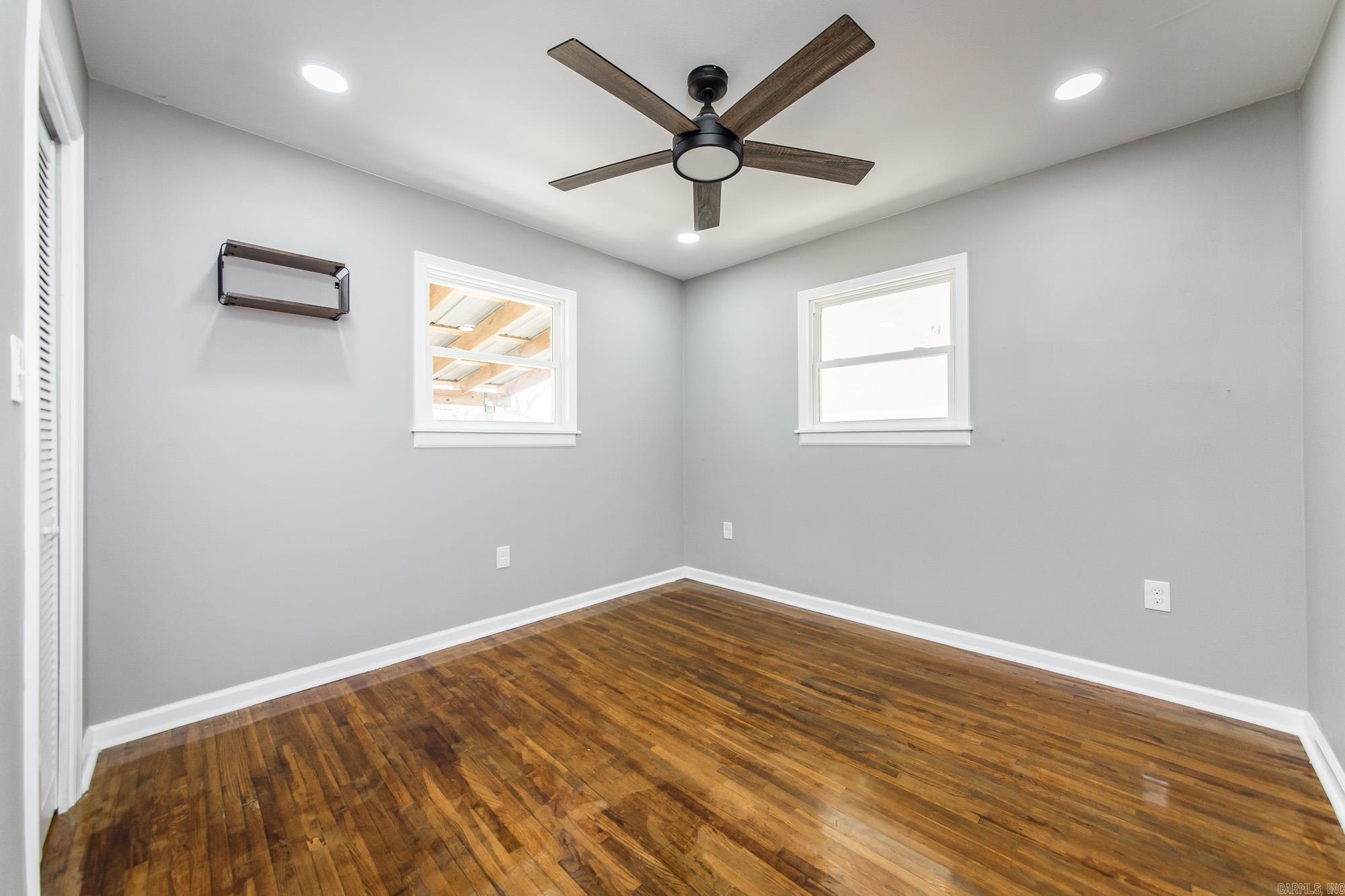 Holeads - Residential