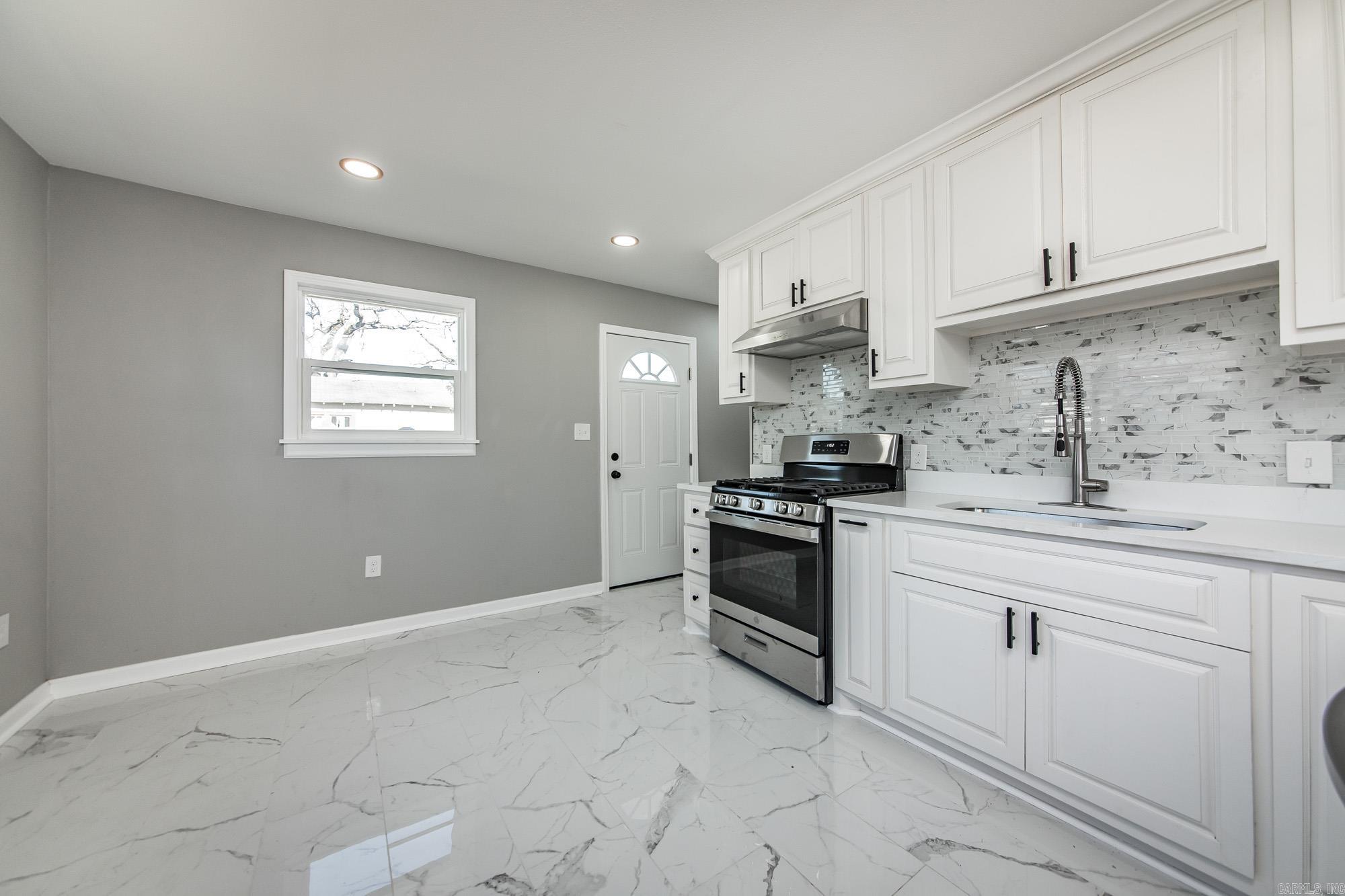 Holeads - Residential