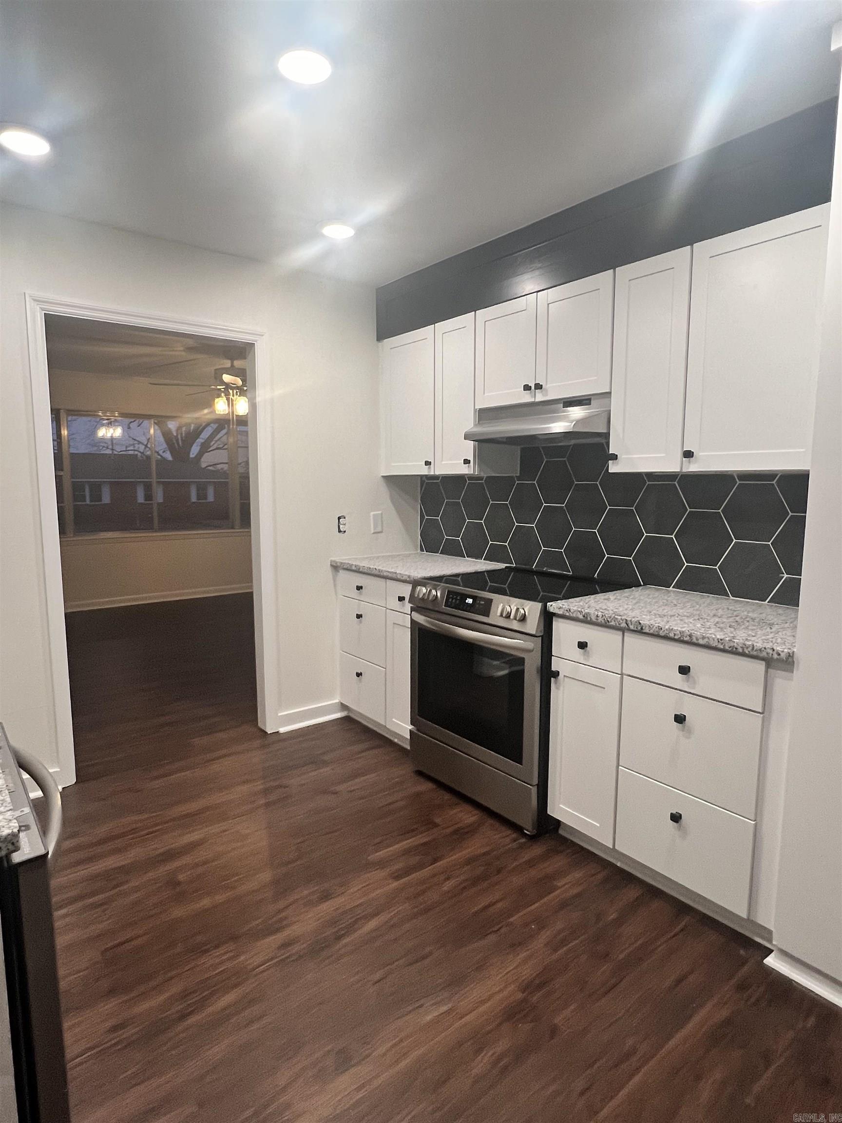 LAMBERT TERRACE - Residential