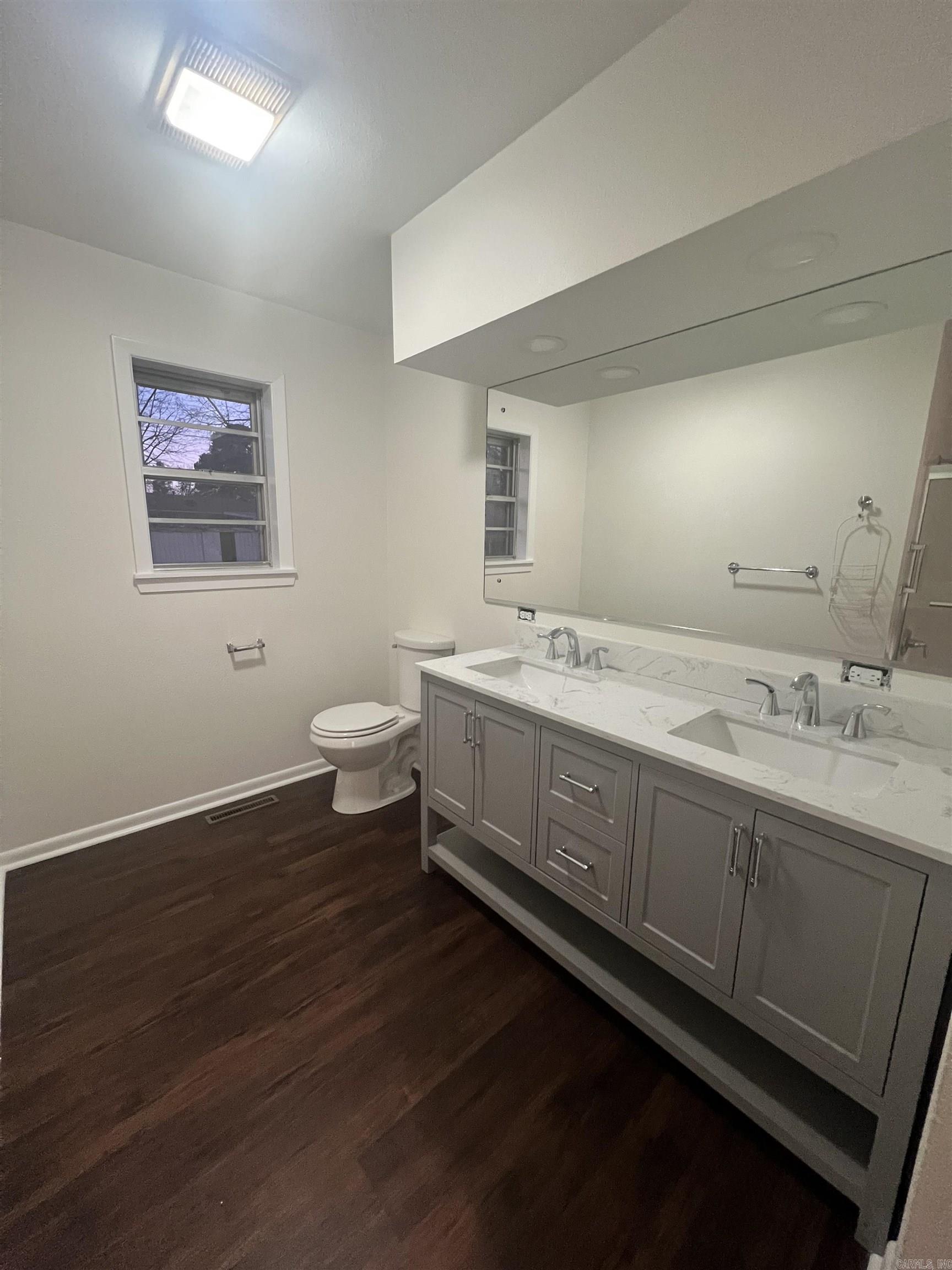 LAMBERT TERRACE - Residential