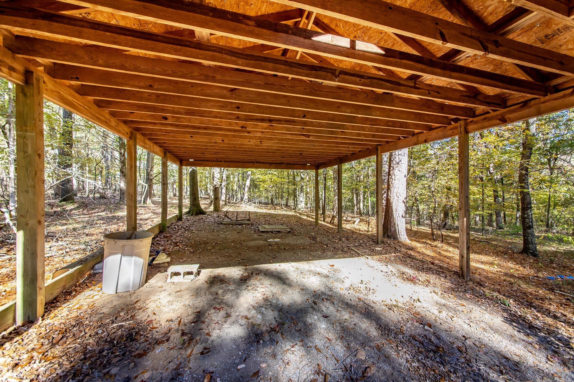 Metes & Bounds - Land