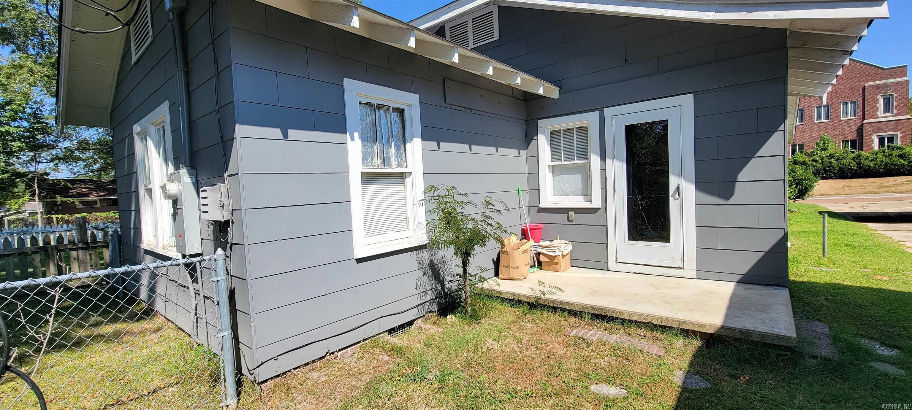 Combs 2nd - Residential