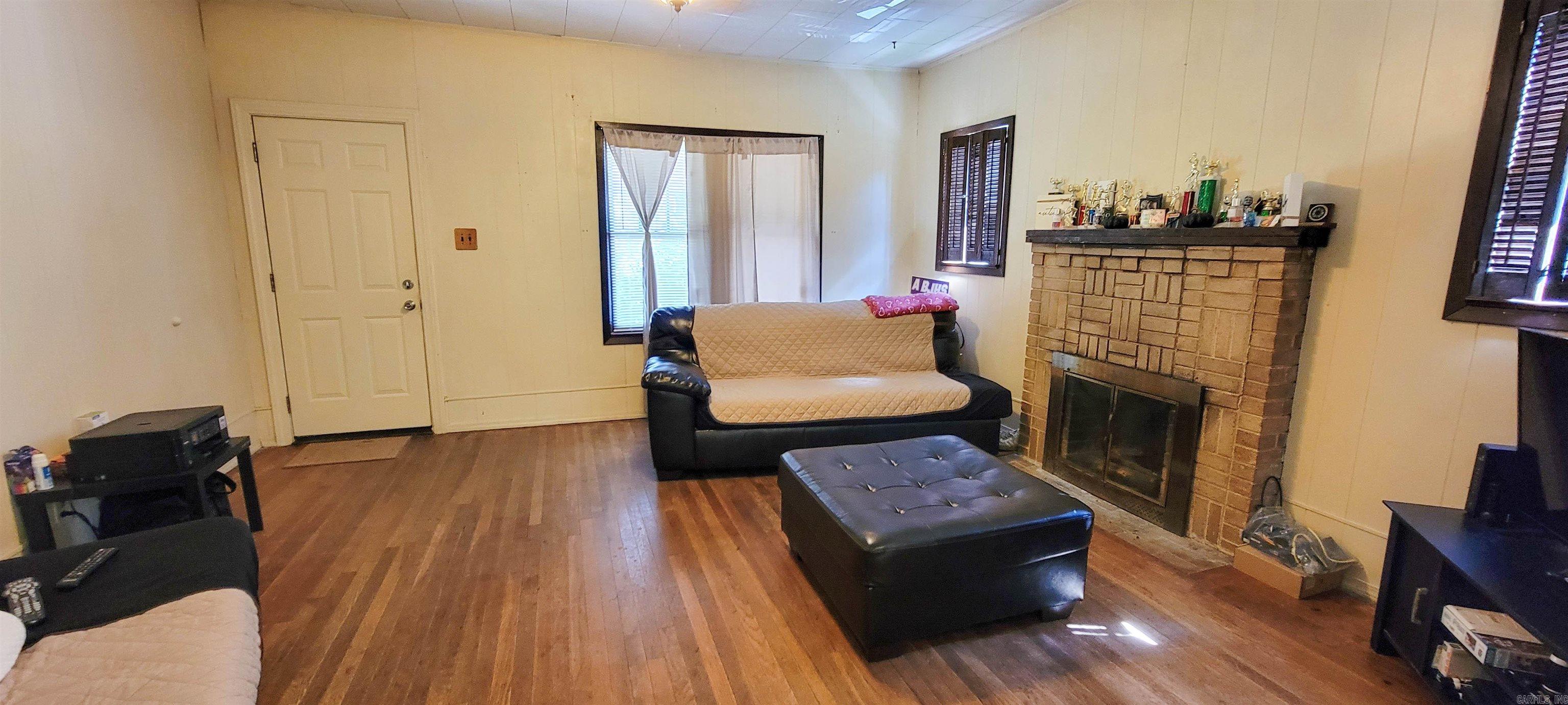 Combs 2nd - Residential