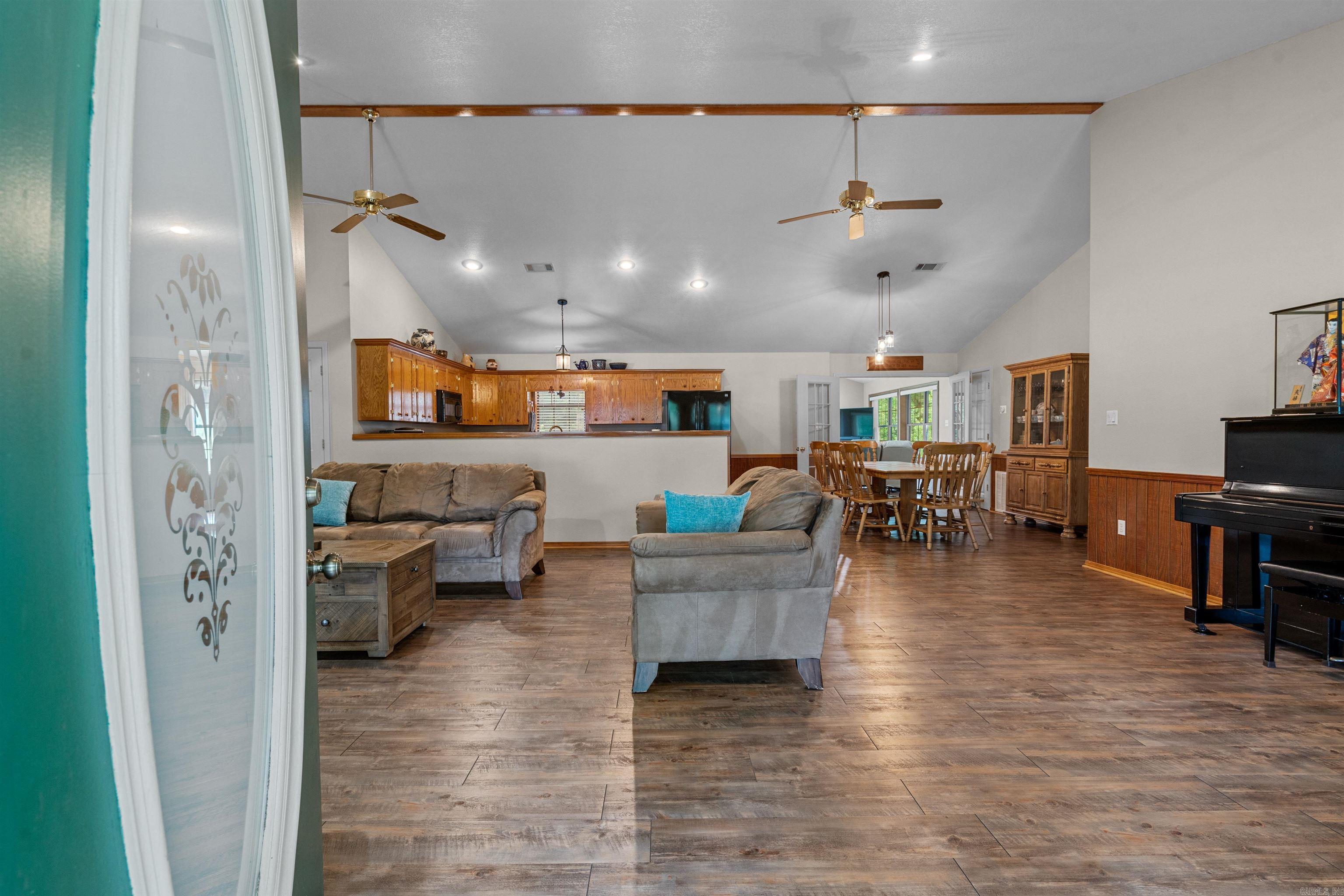 Metes & Bounds - Residential