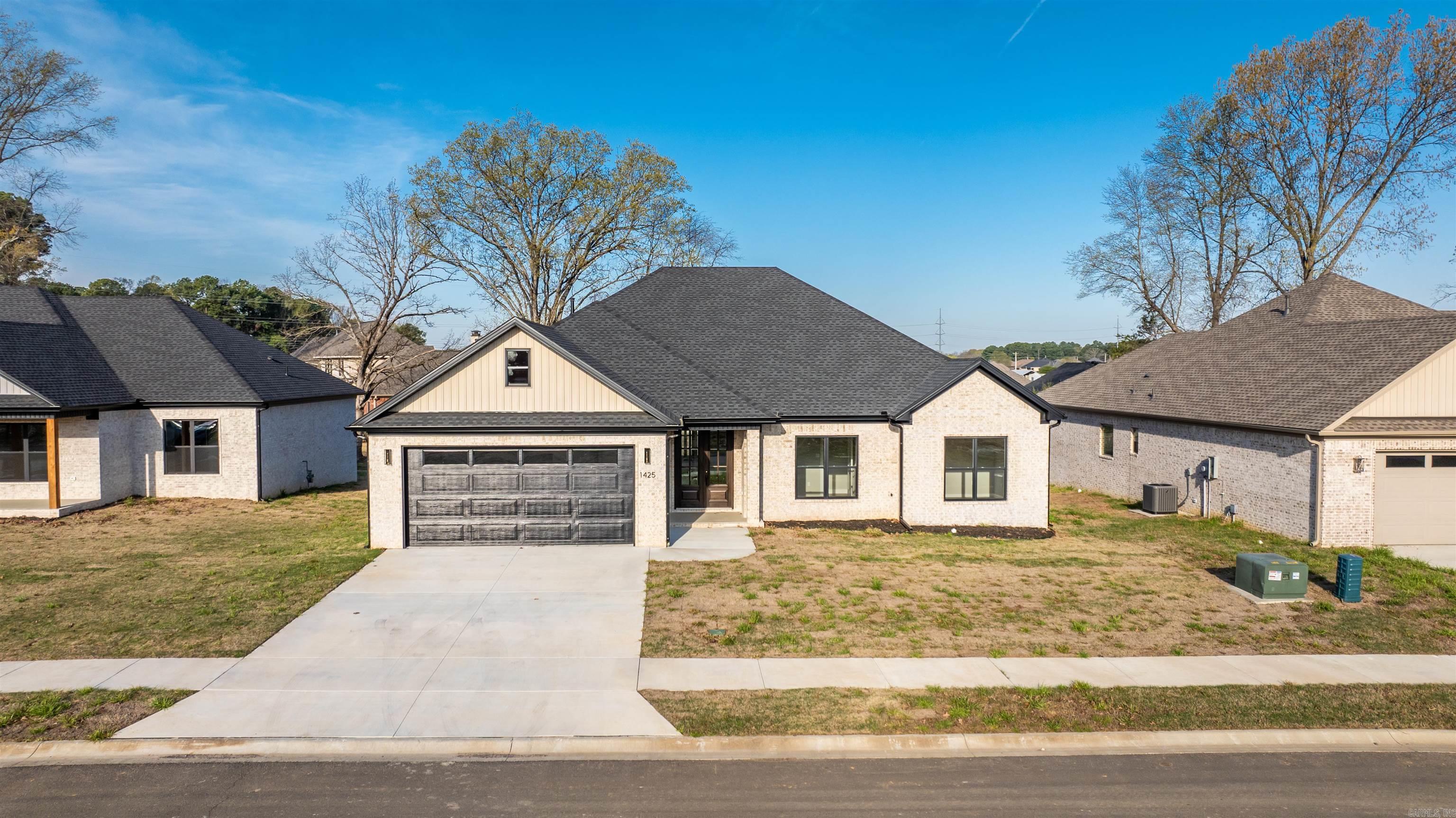 IVY PLACE - Residential