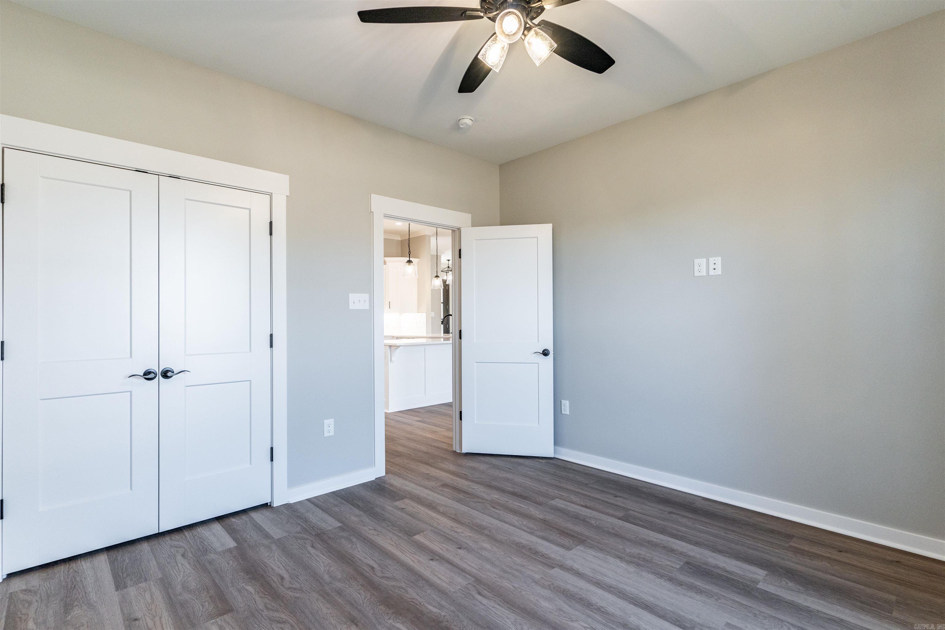 IVY PLACE - Residential